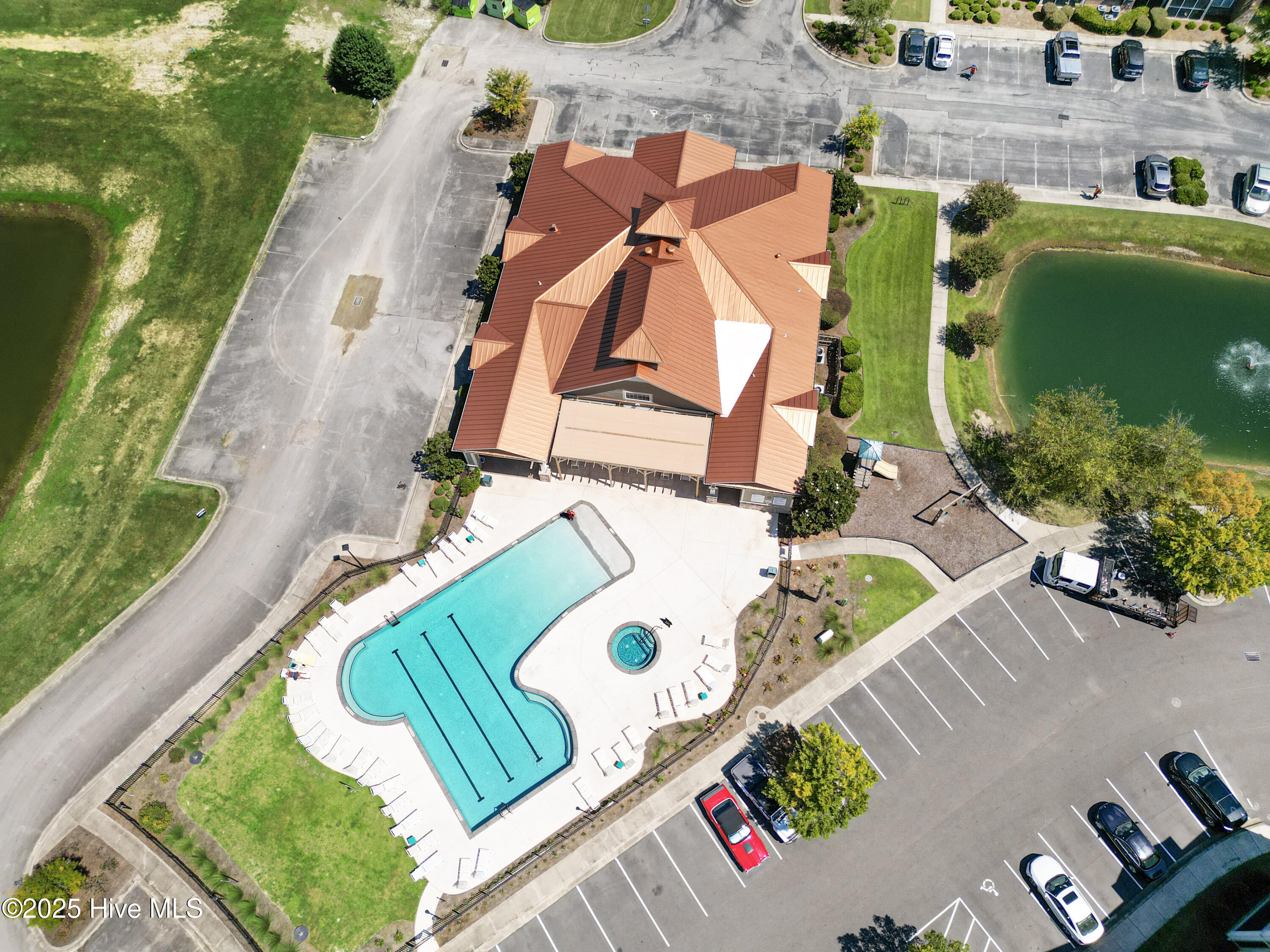 100529994 | Photo 37