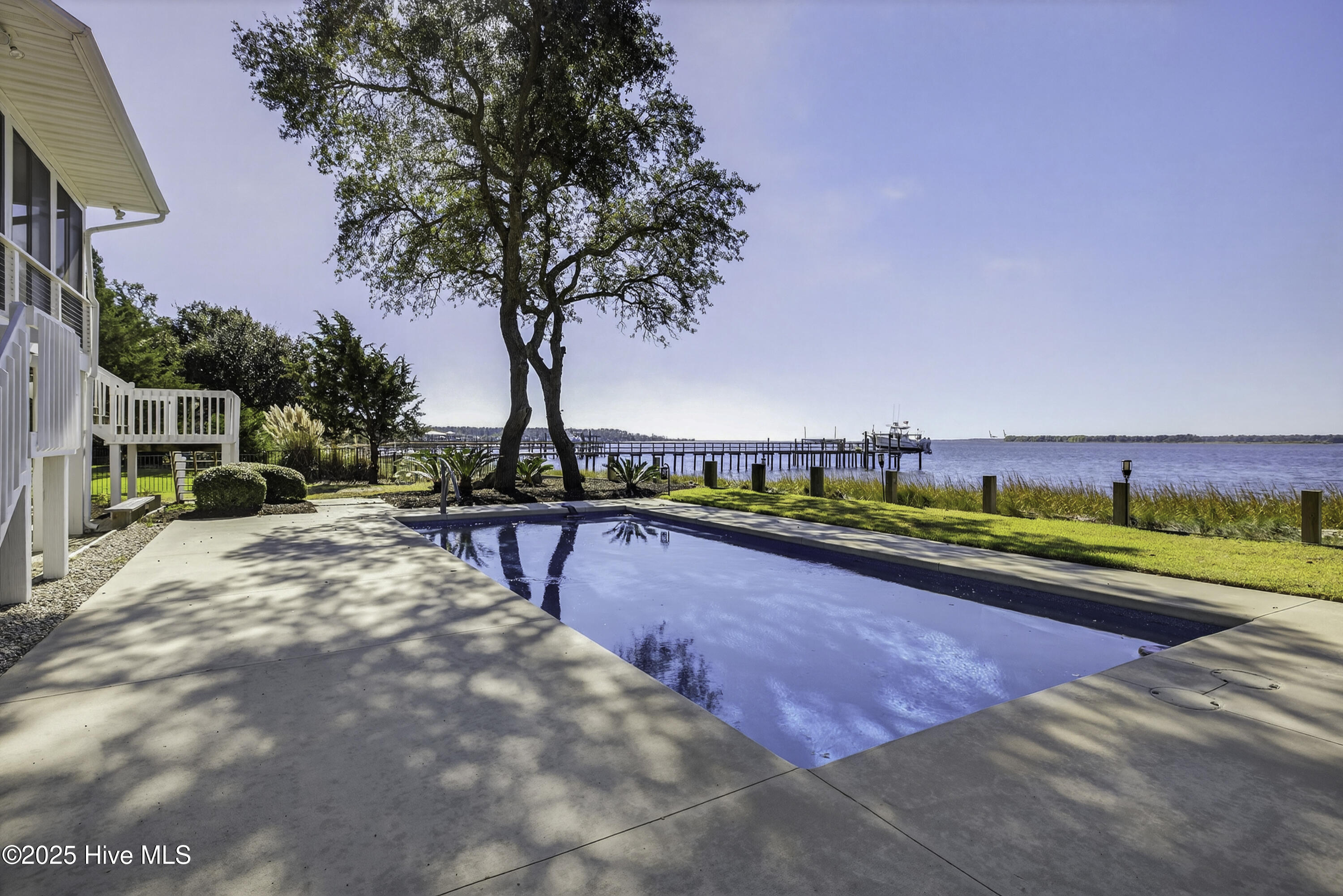 100539038 | Photo 15