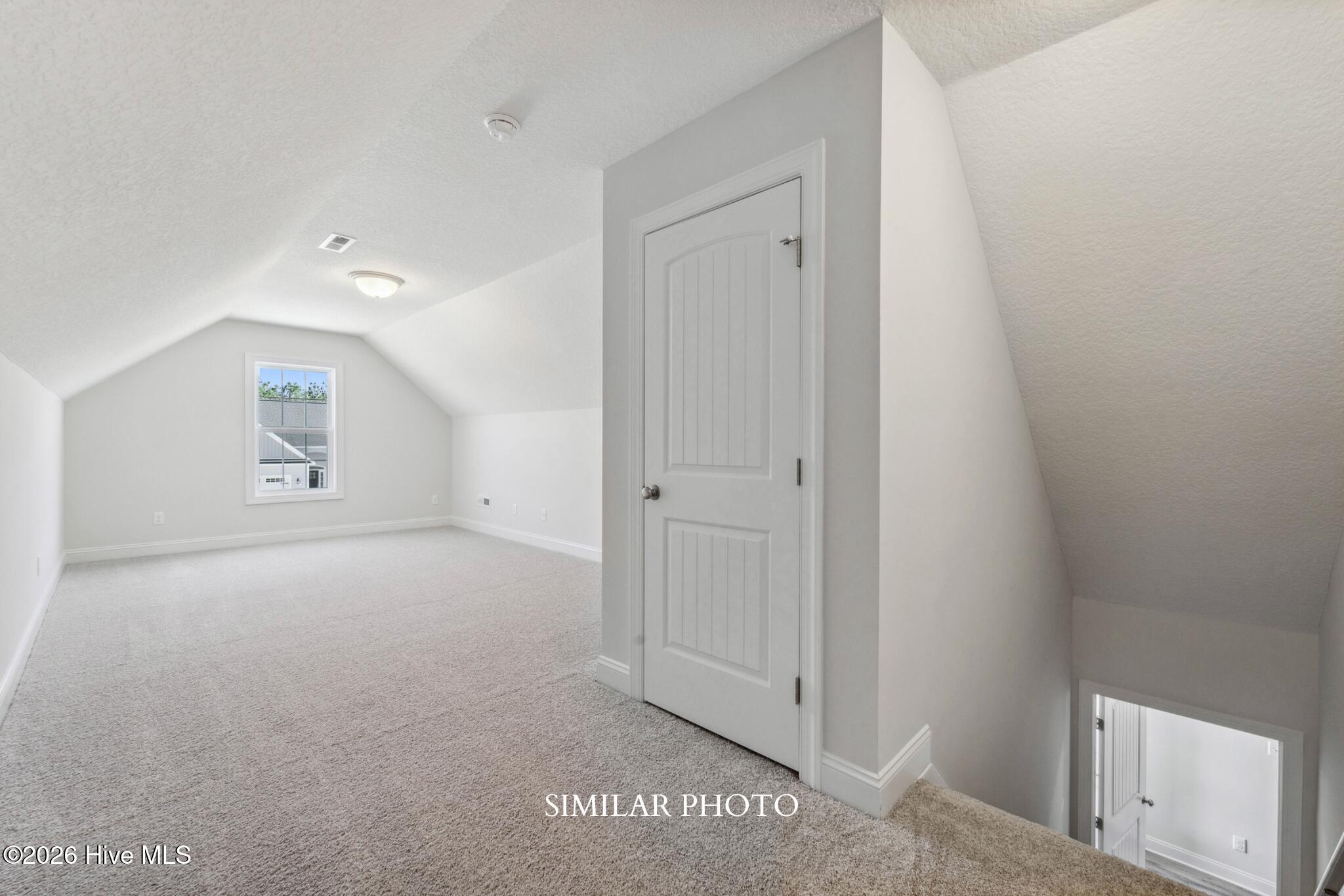 100561573 | Photo 25