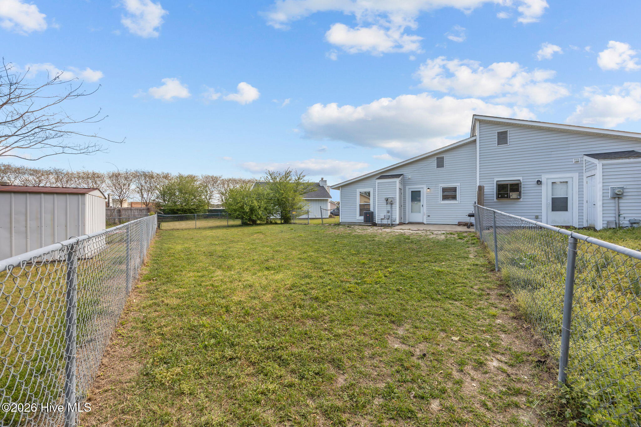 100565385 | Photo 40