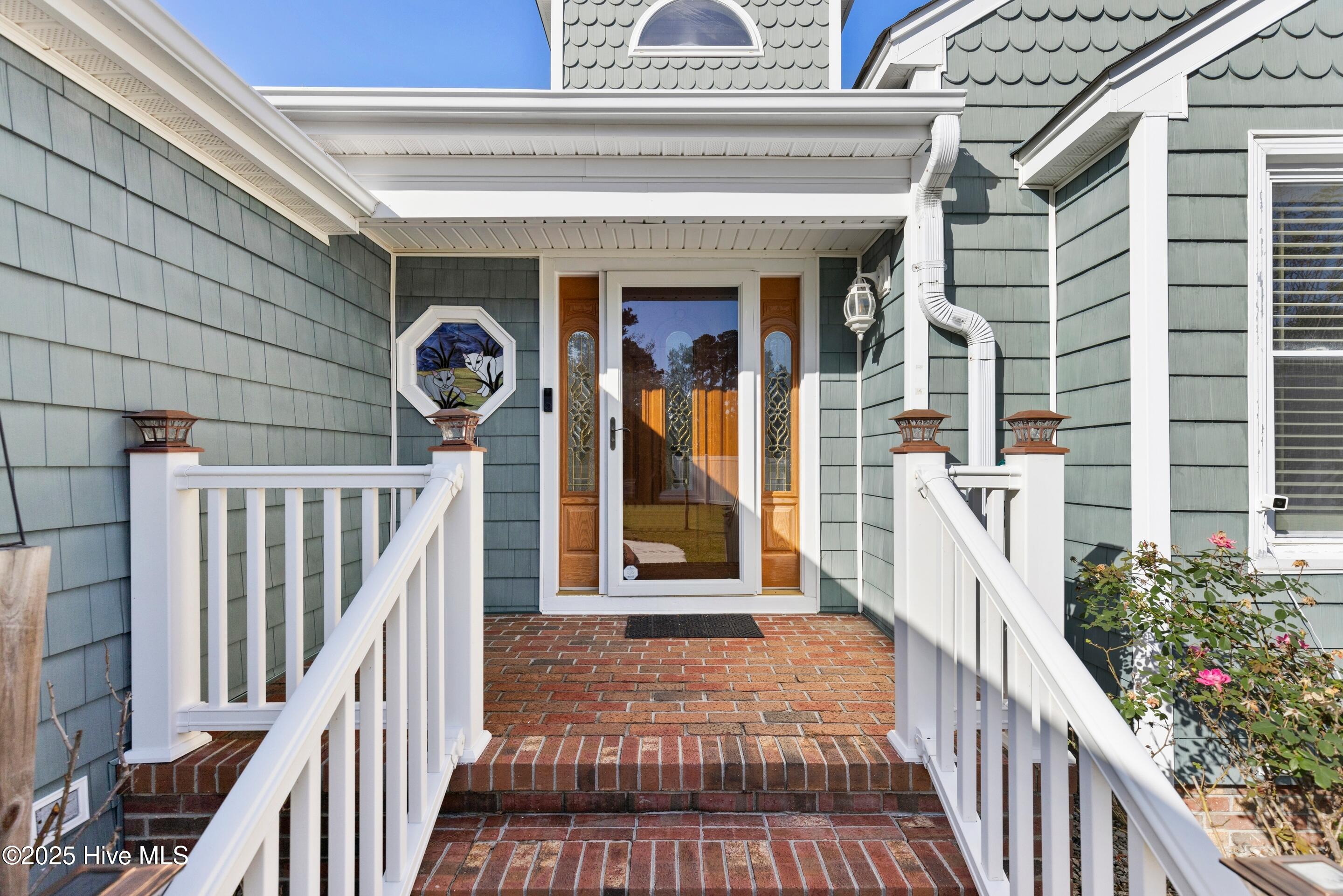 100540586 | Photo 55