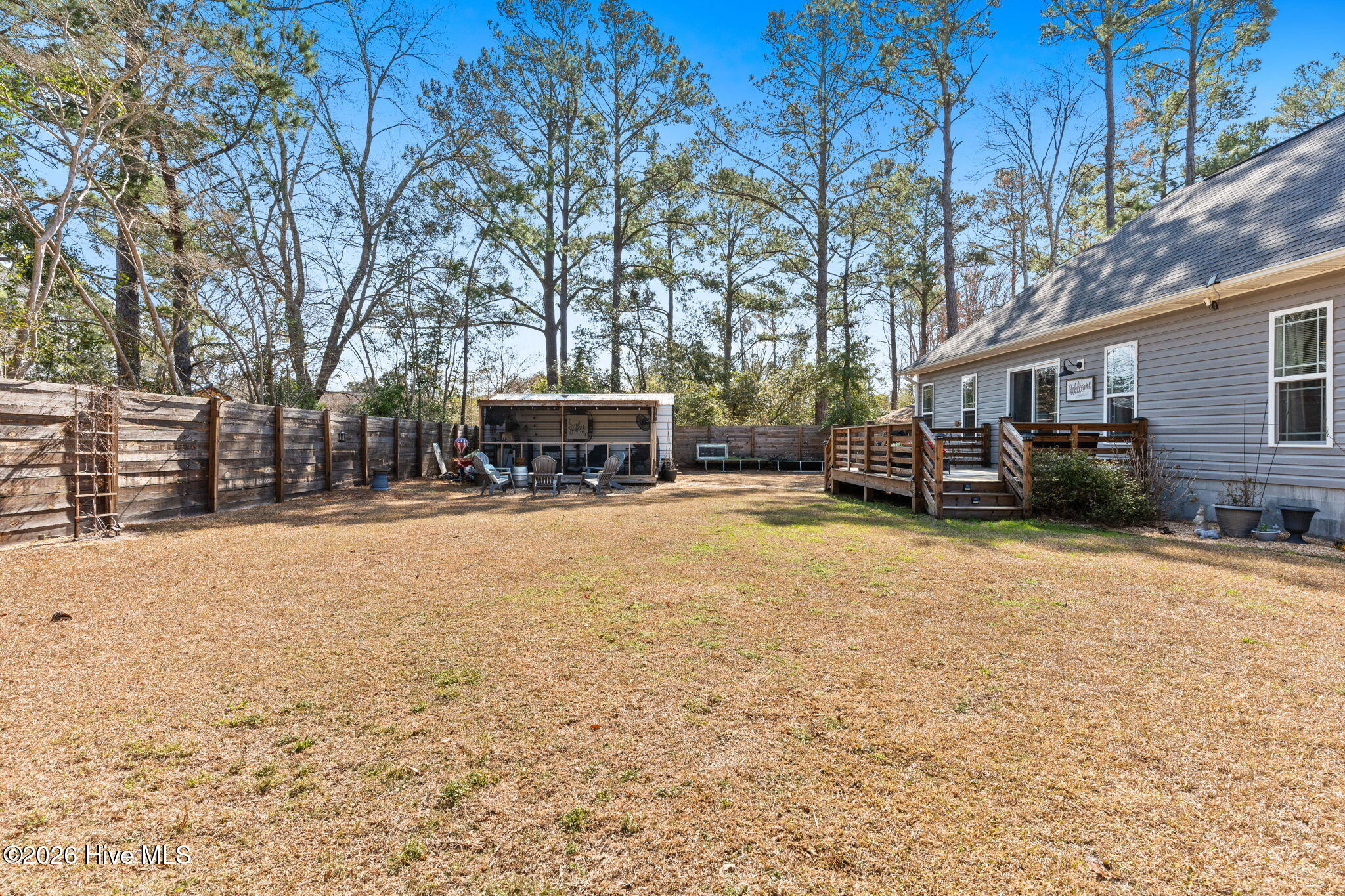 100557943 | Photo 36