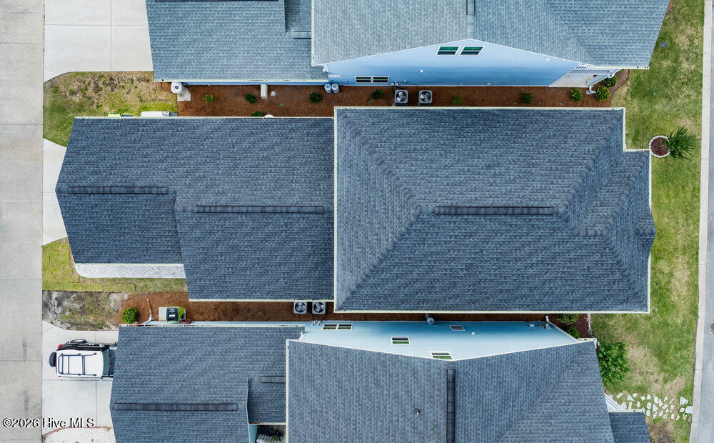 100558129 | Photo 55