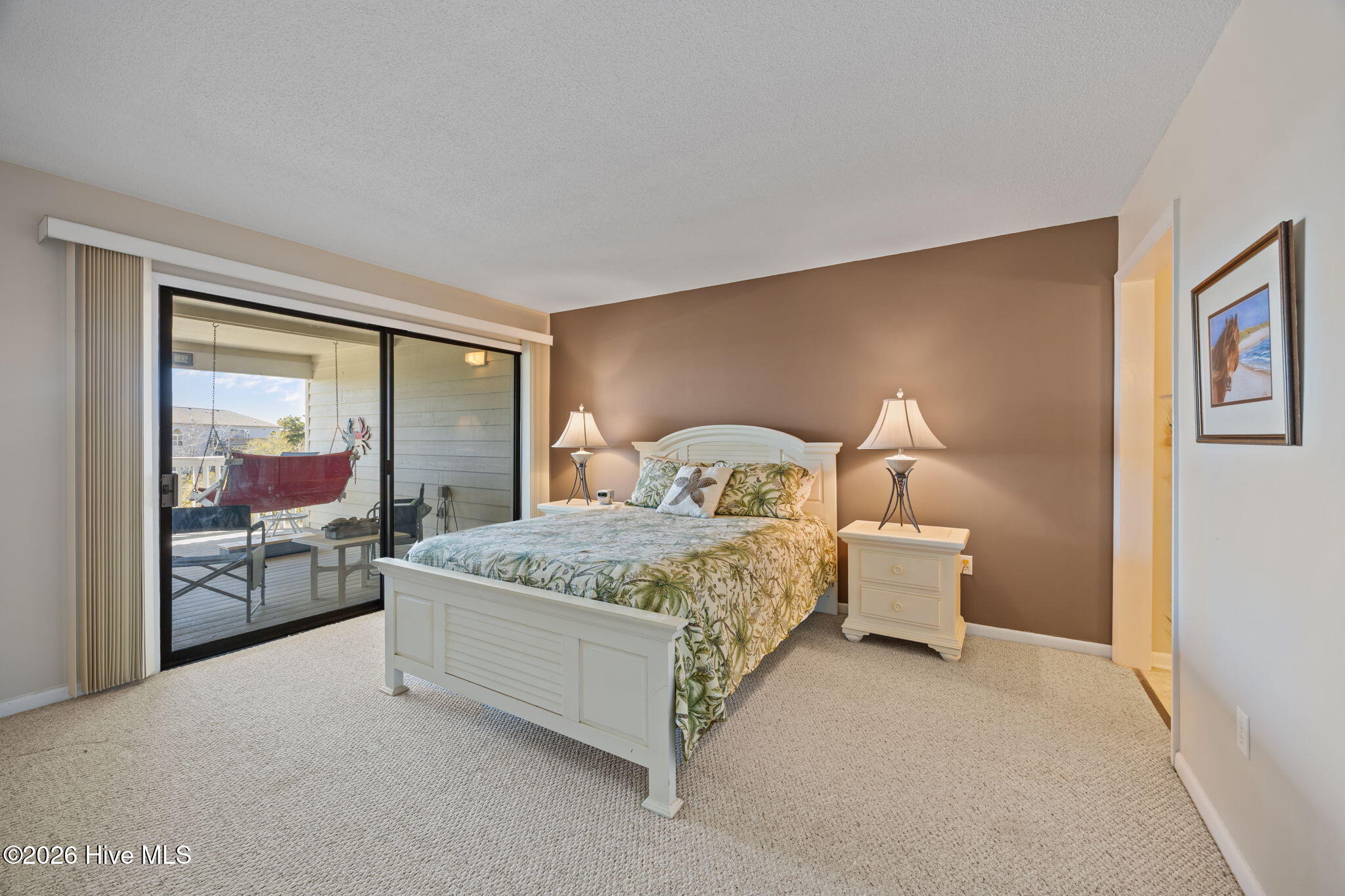 100565506 | Photo 14