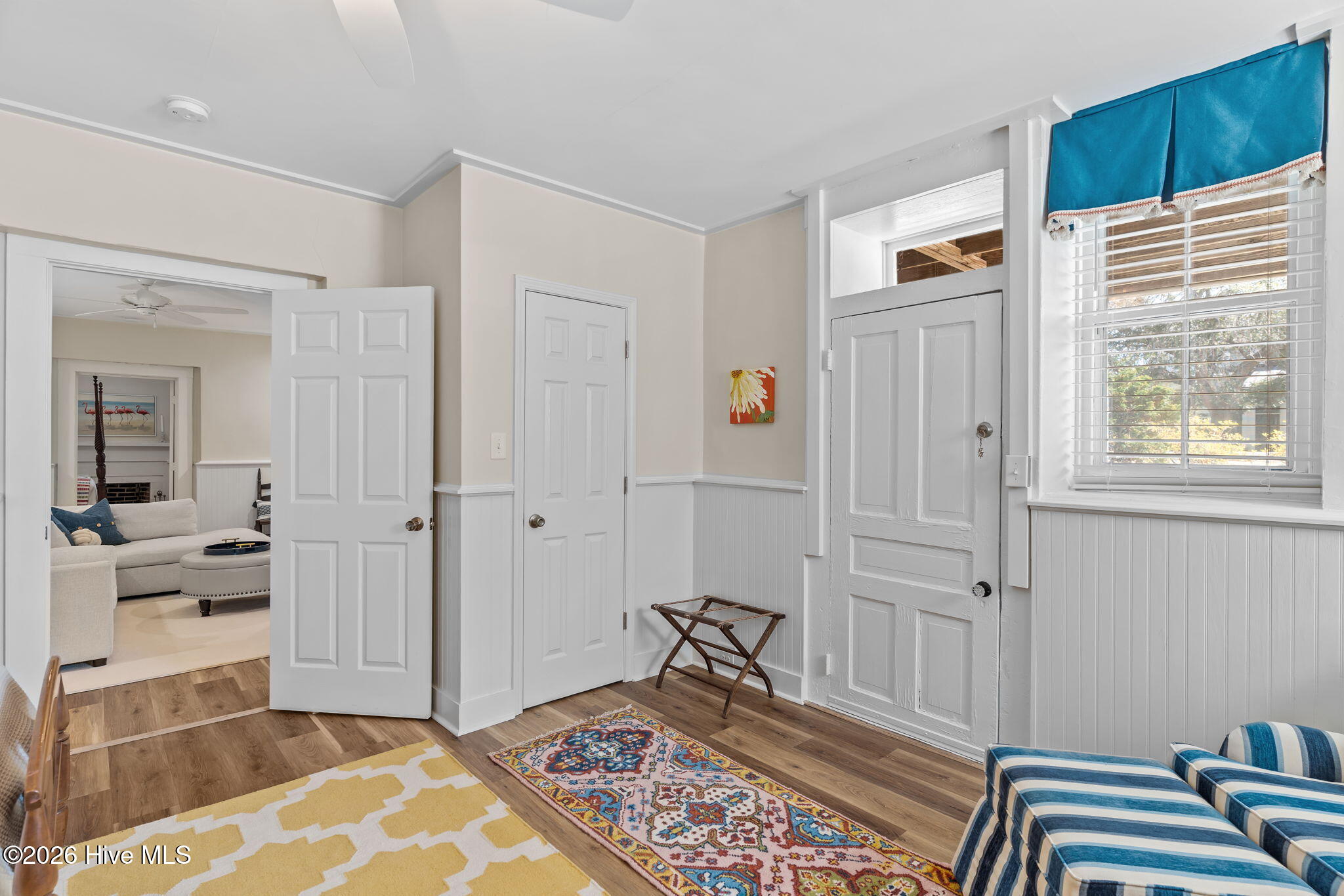 100562122 | Photo 58