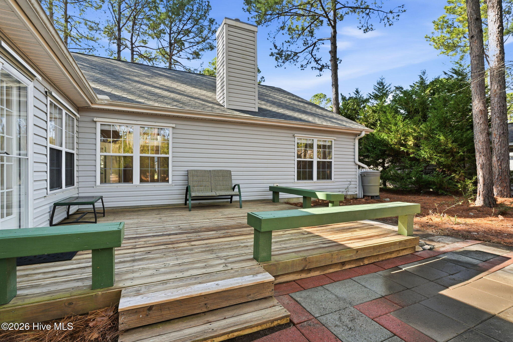 100551070 | Photo 45