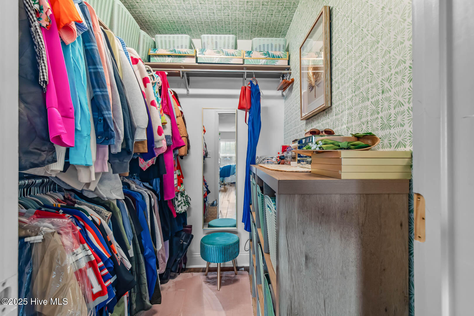 100510785 | Photo 34