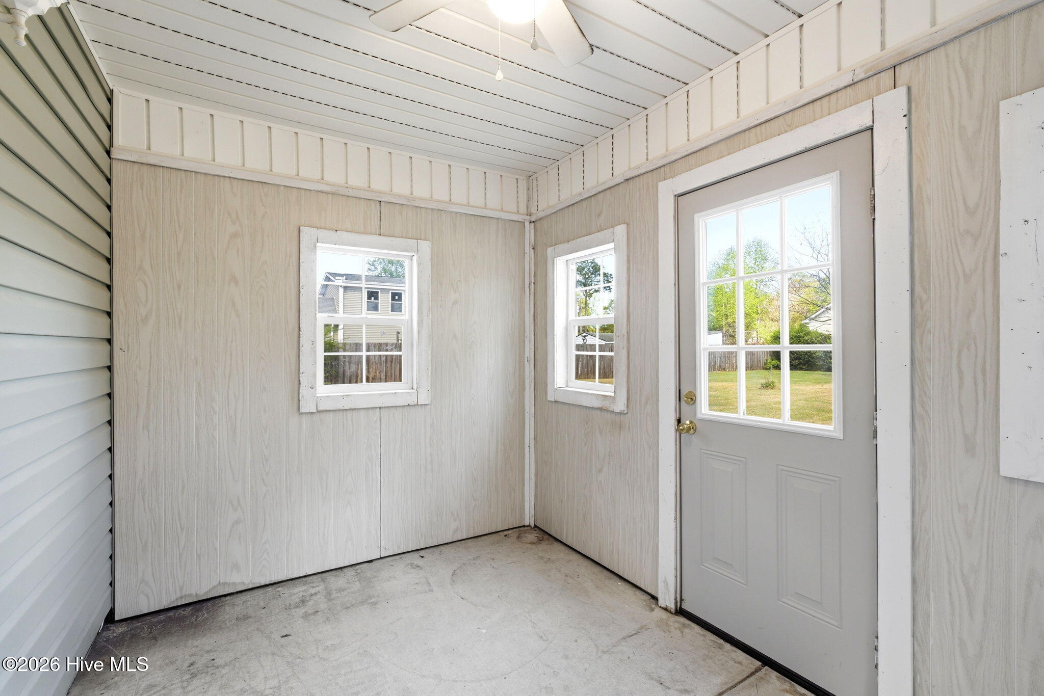 100564693 | Photo 27