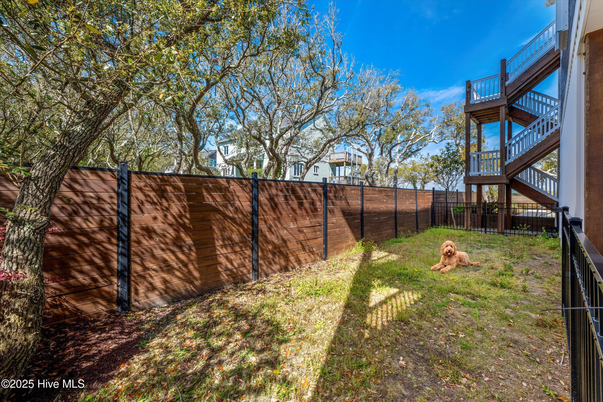 1007 N New River Drive, Surf City, NC 28445 – photo 23: 215-Z8C_4103