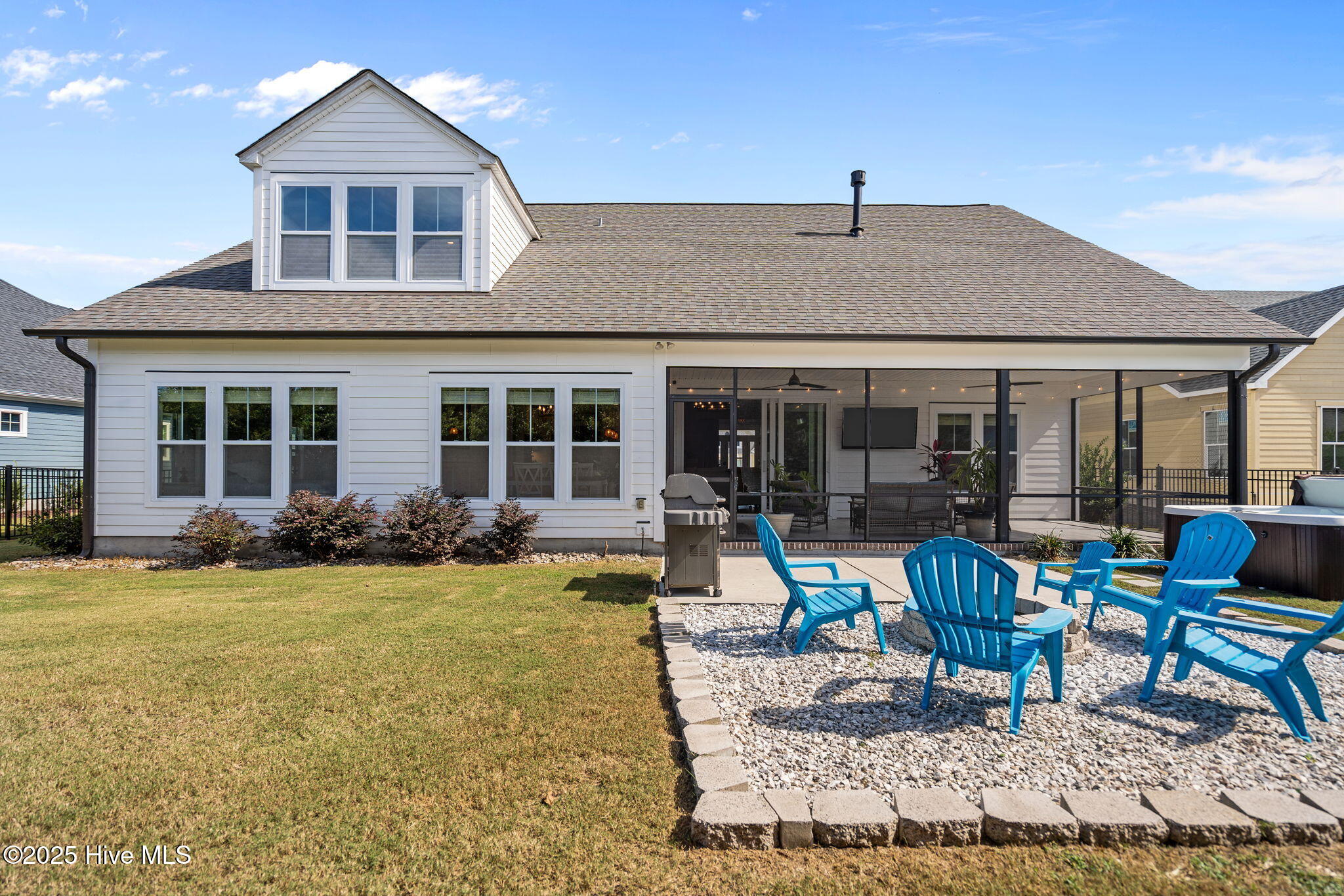 100536162 | Photo 57