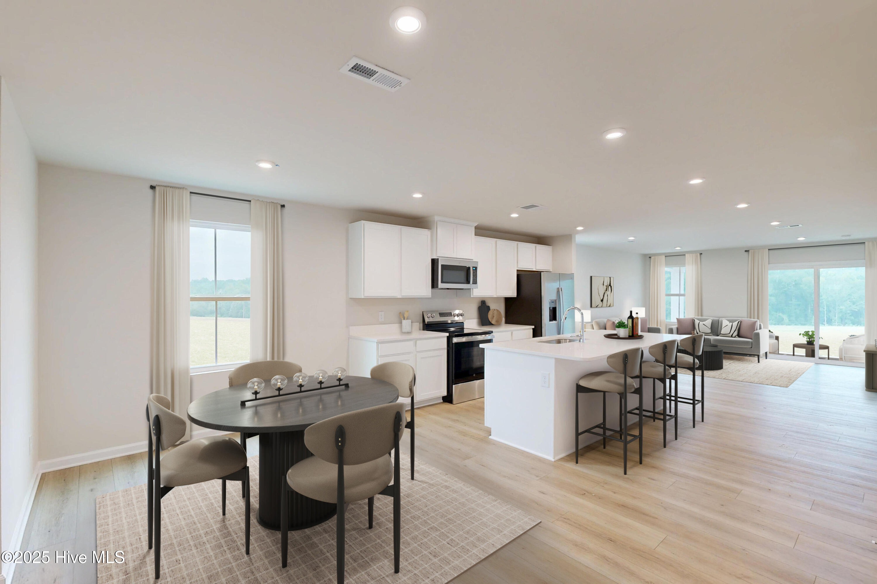 100562537 | Photo 12