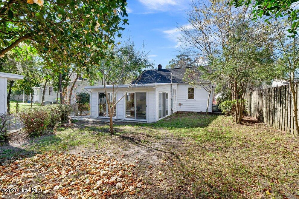 100560738 | Photo 27