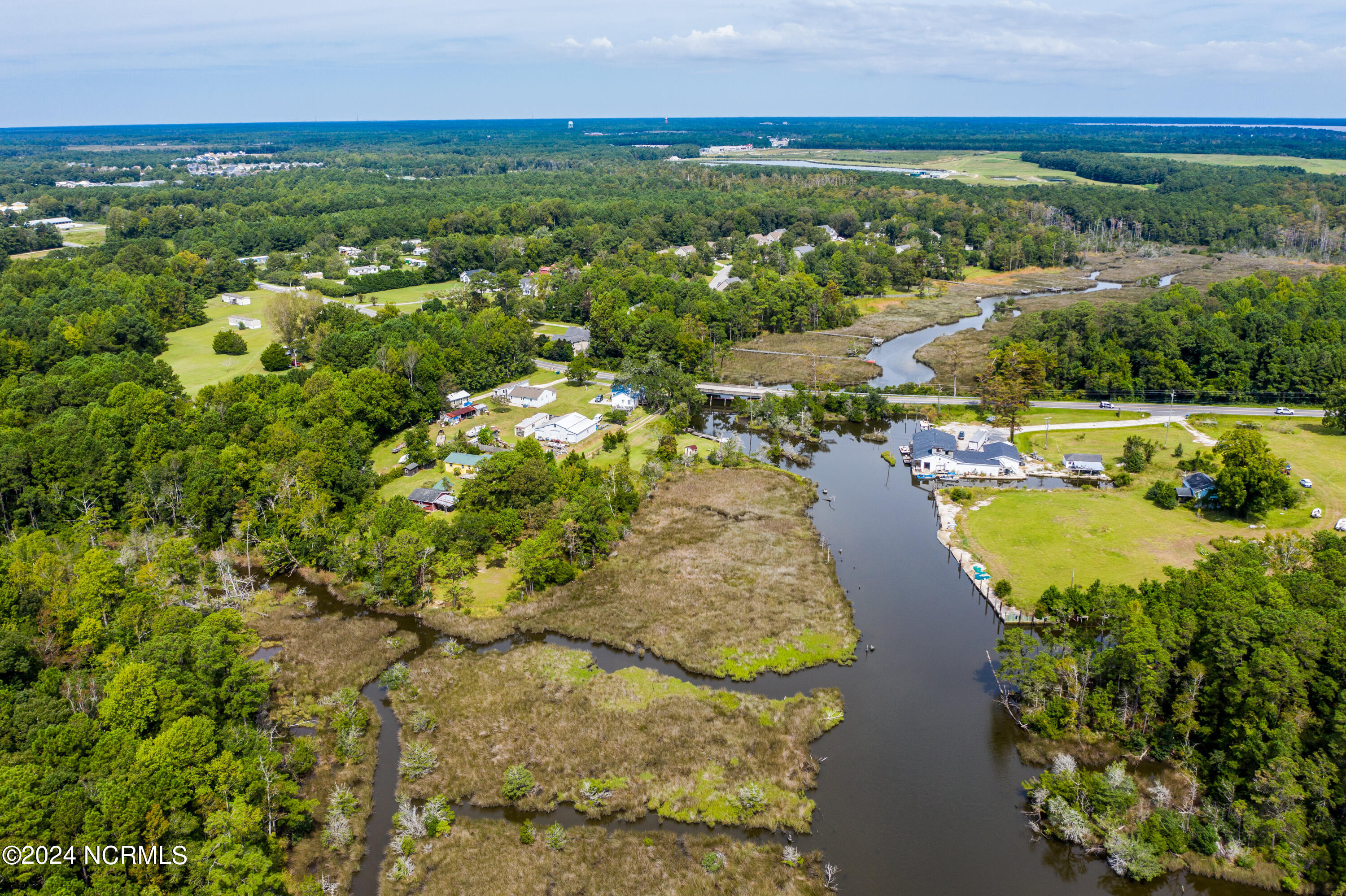 100546361 | Photo 38