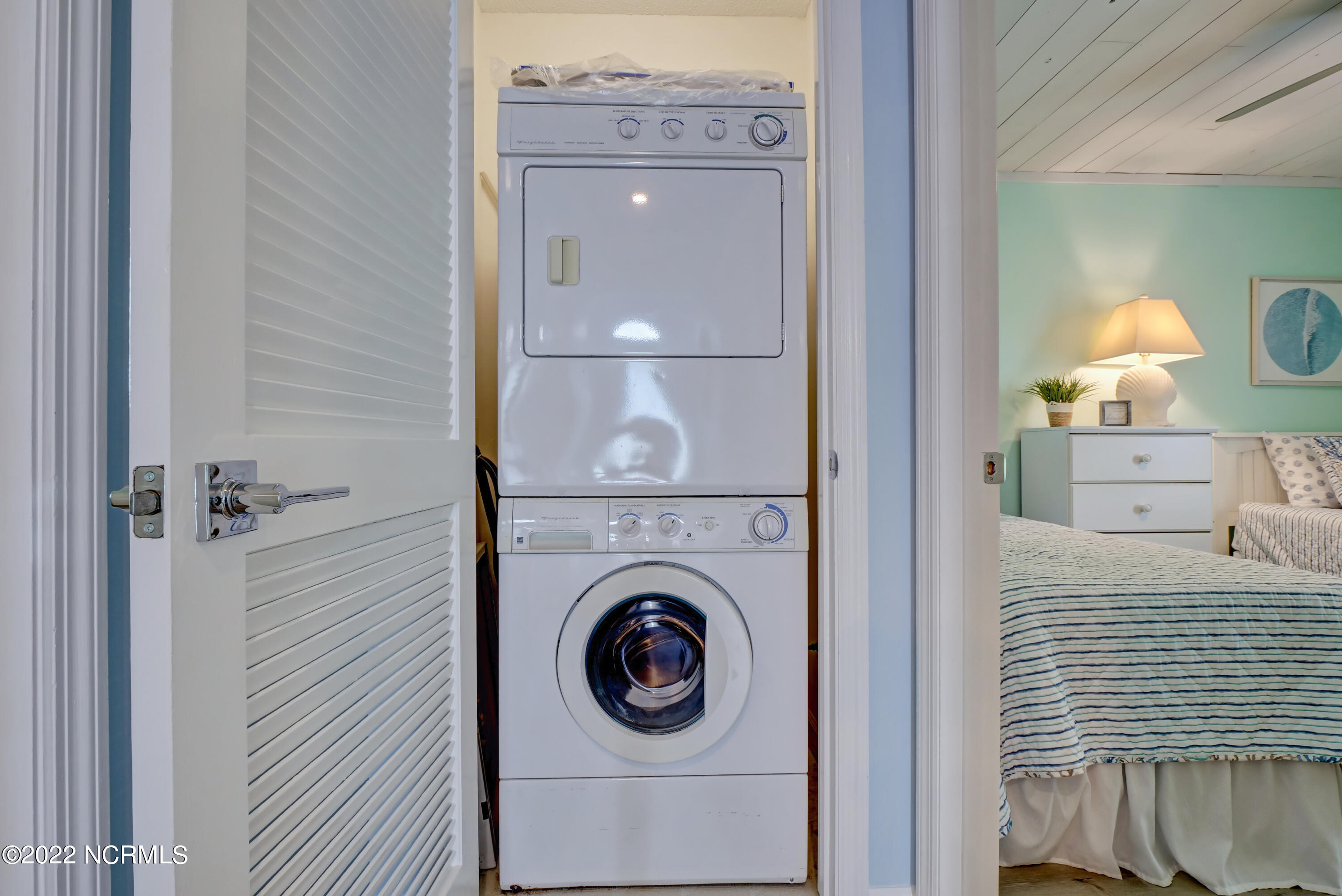 100542214 | Photo 28