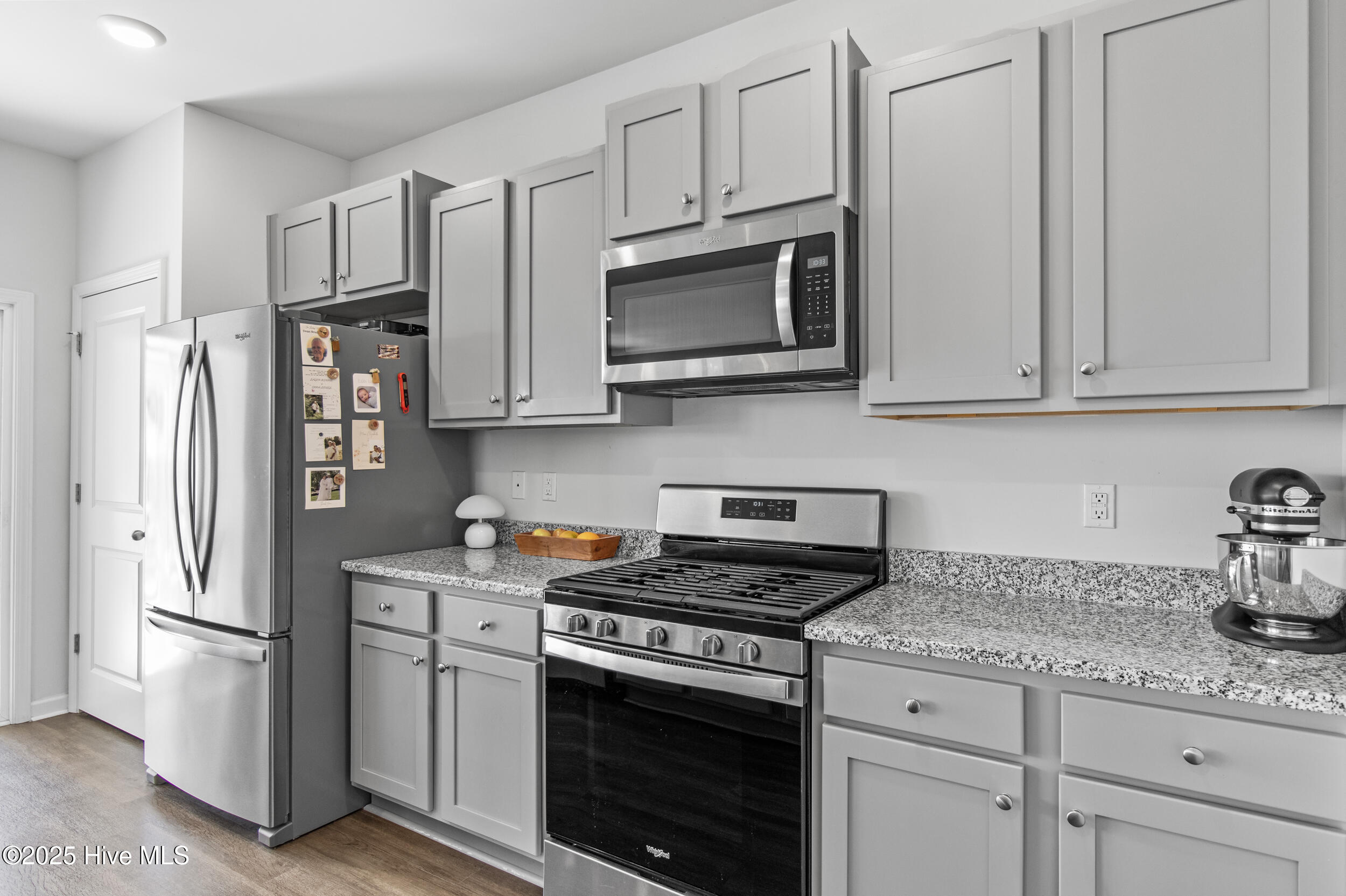 100535105 | Photo 20