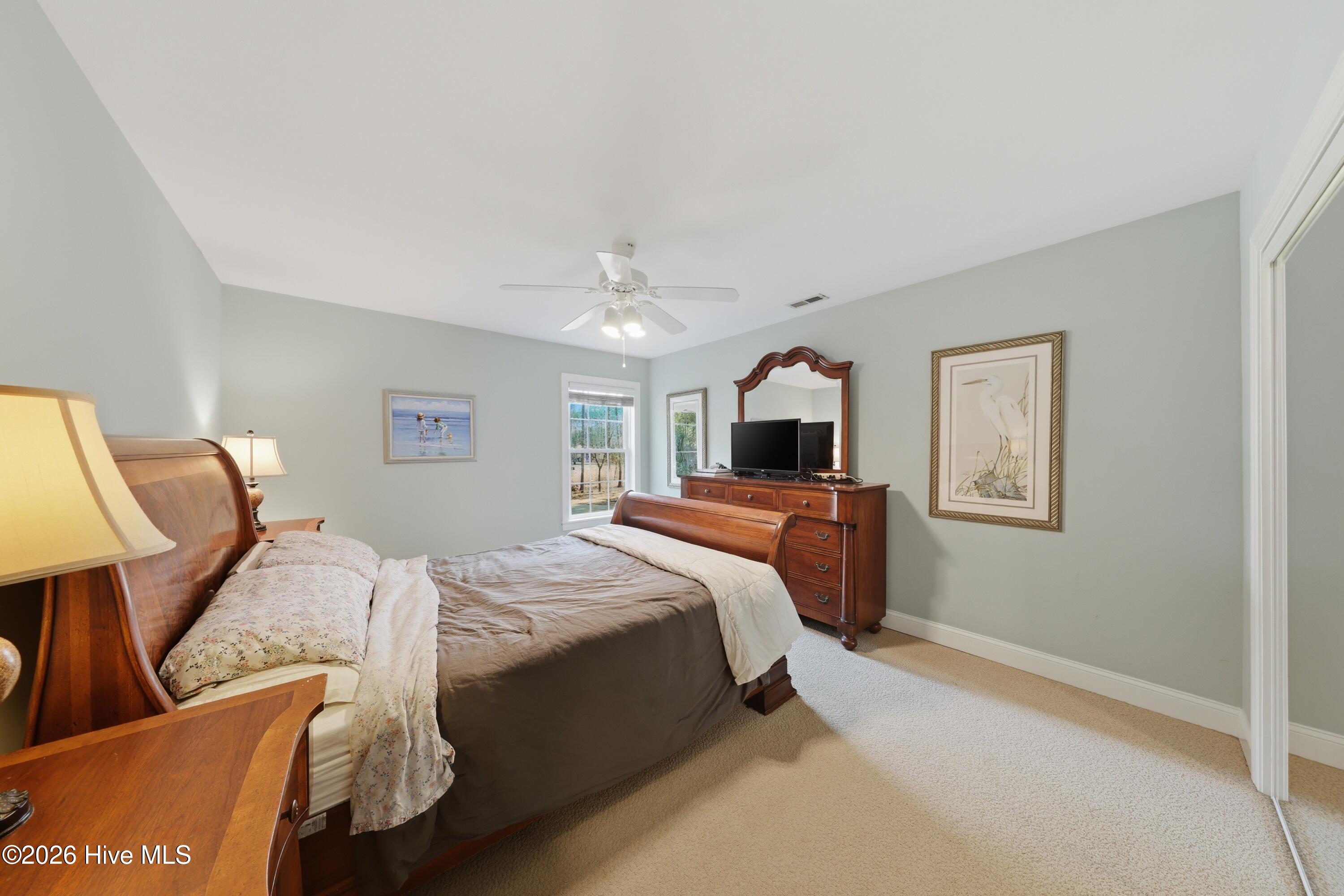 100558451 | Photo 49