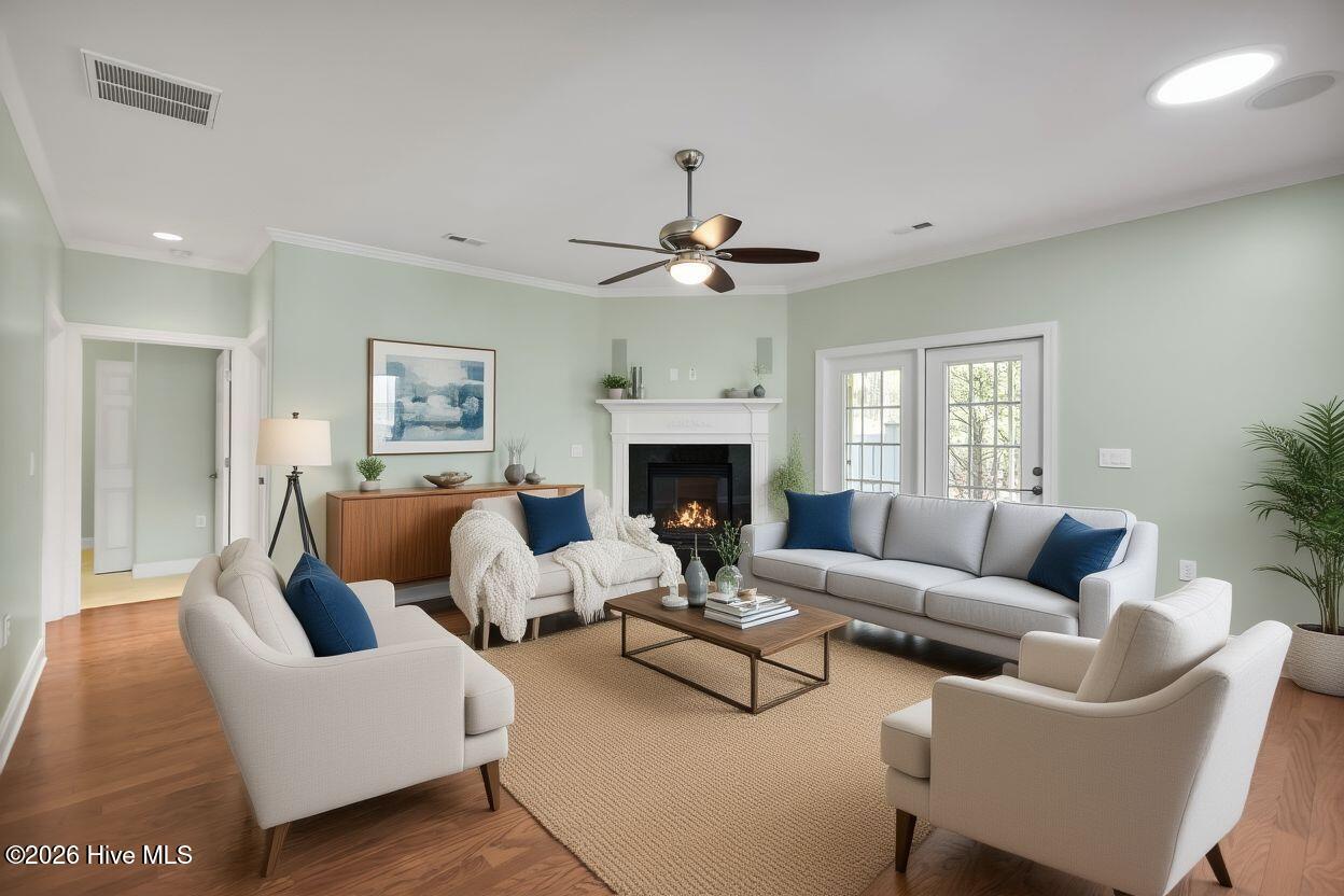 100548376 | Photo 15