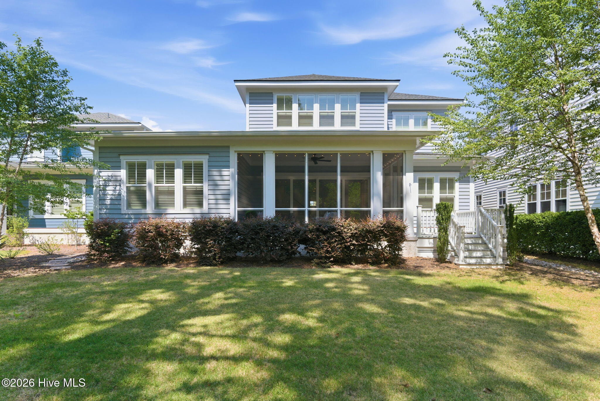 100569885 | Photo 44