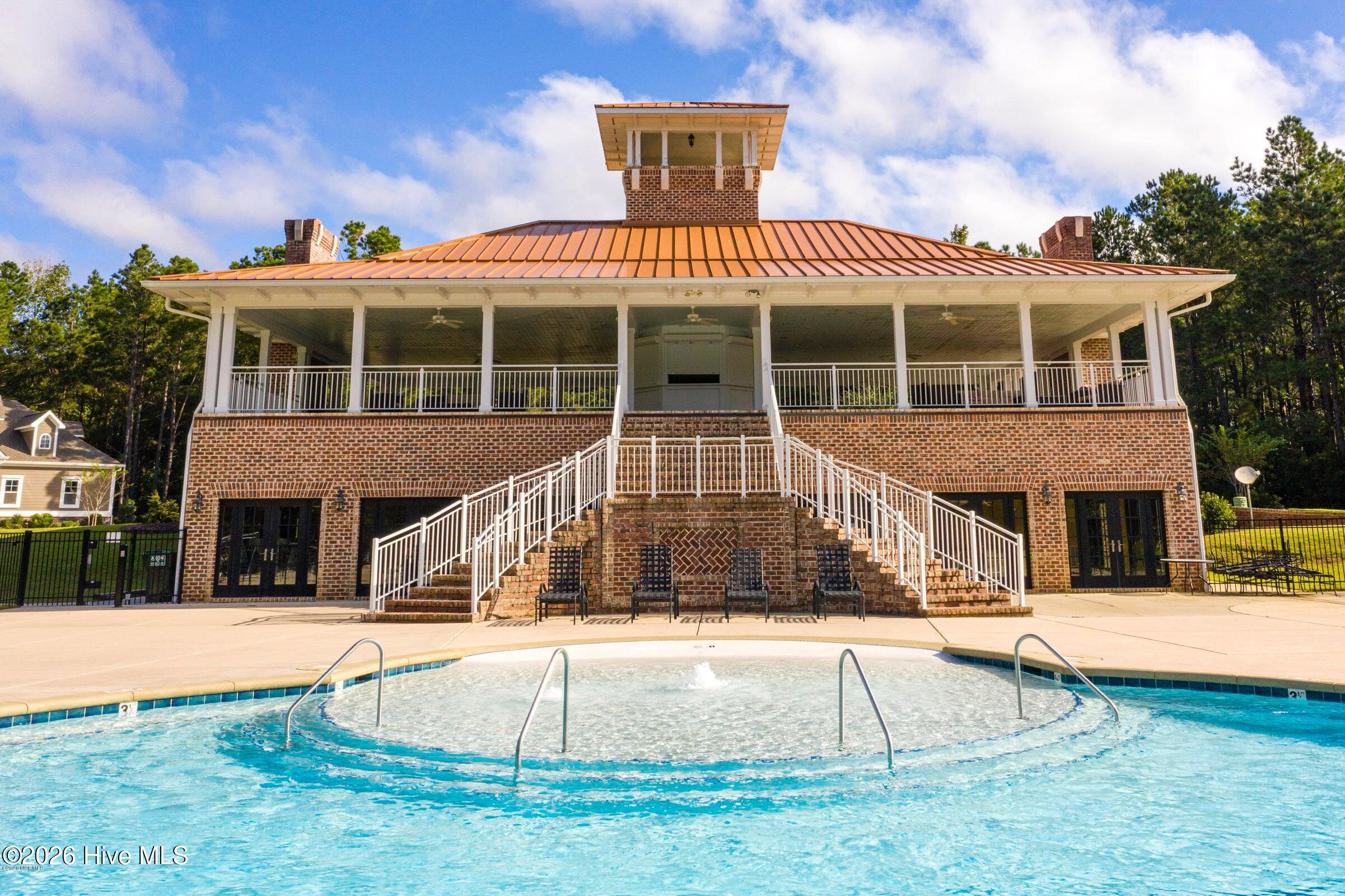 100564868 | Photo 57