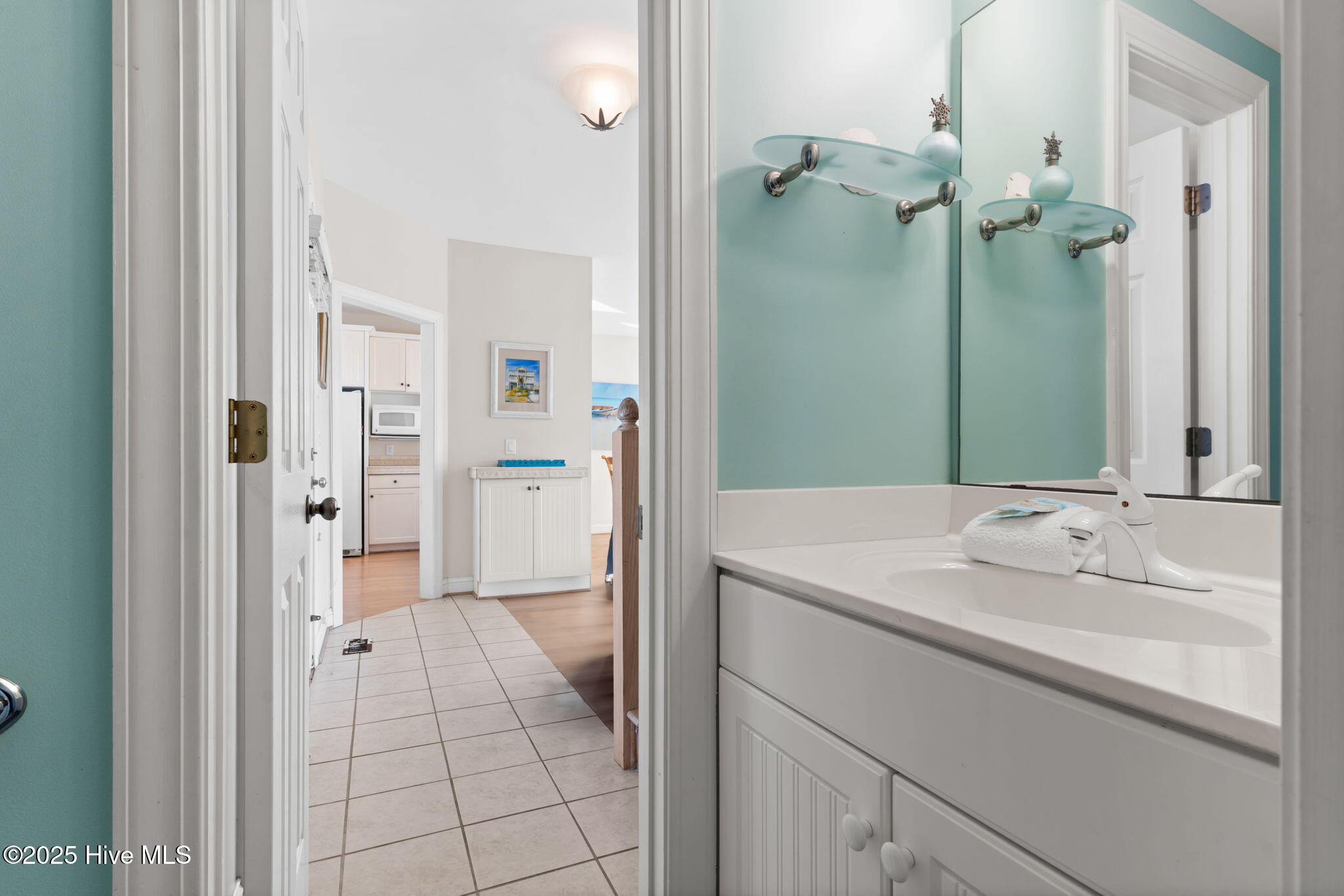 100541460 | Photo 14