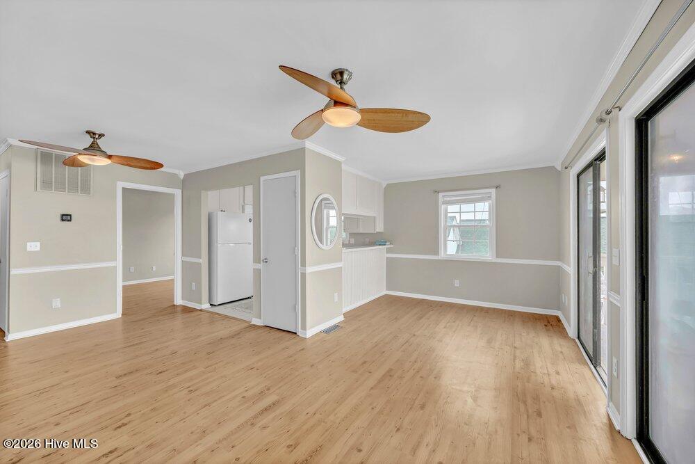 100560148 | Photo 19