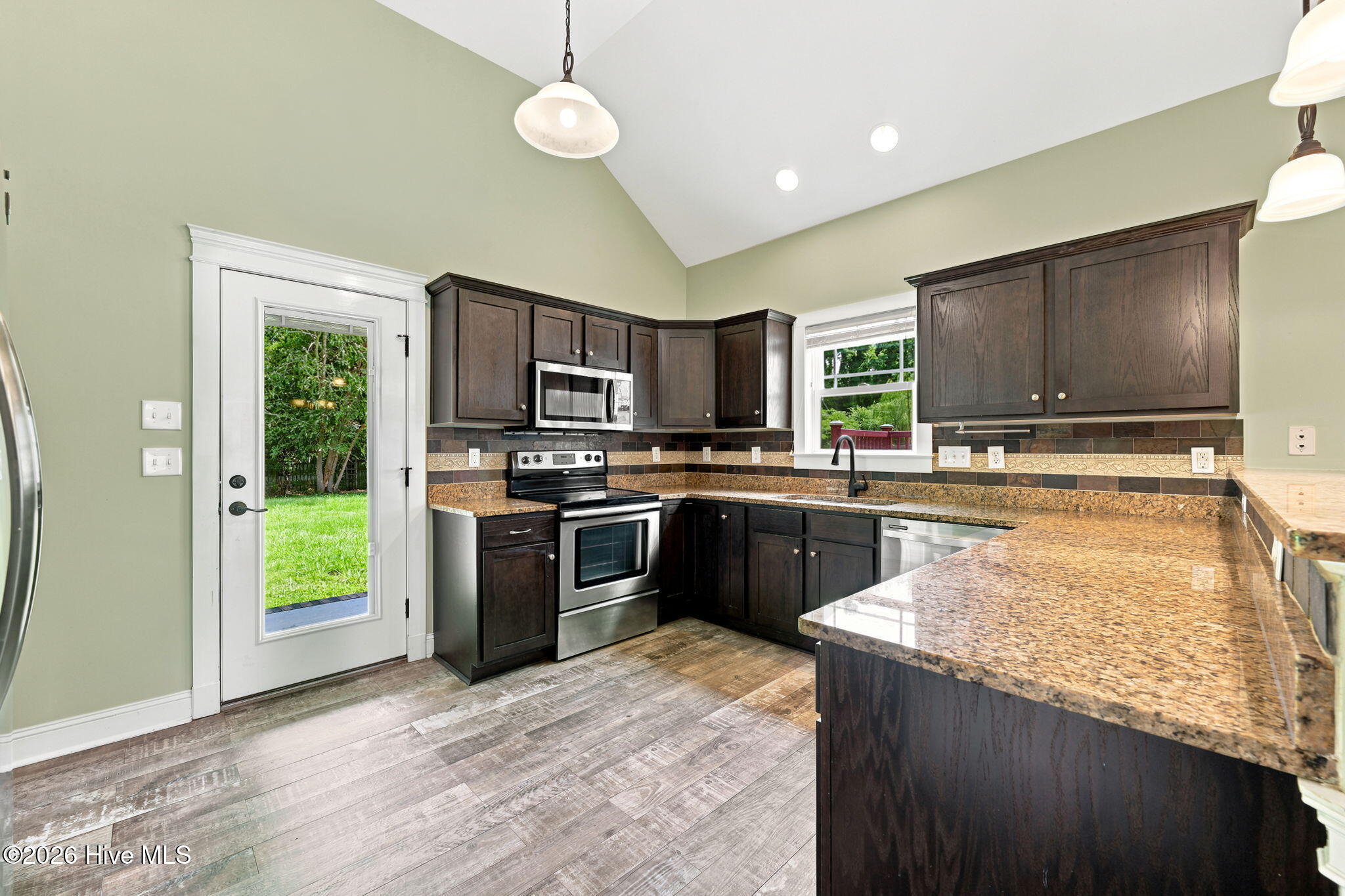 Exterior photo of 210 Station House Road, New Bern, NC 28562. MLS: 100603059