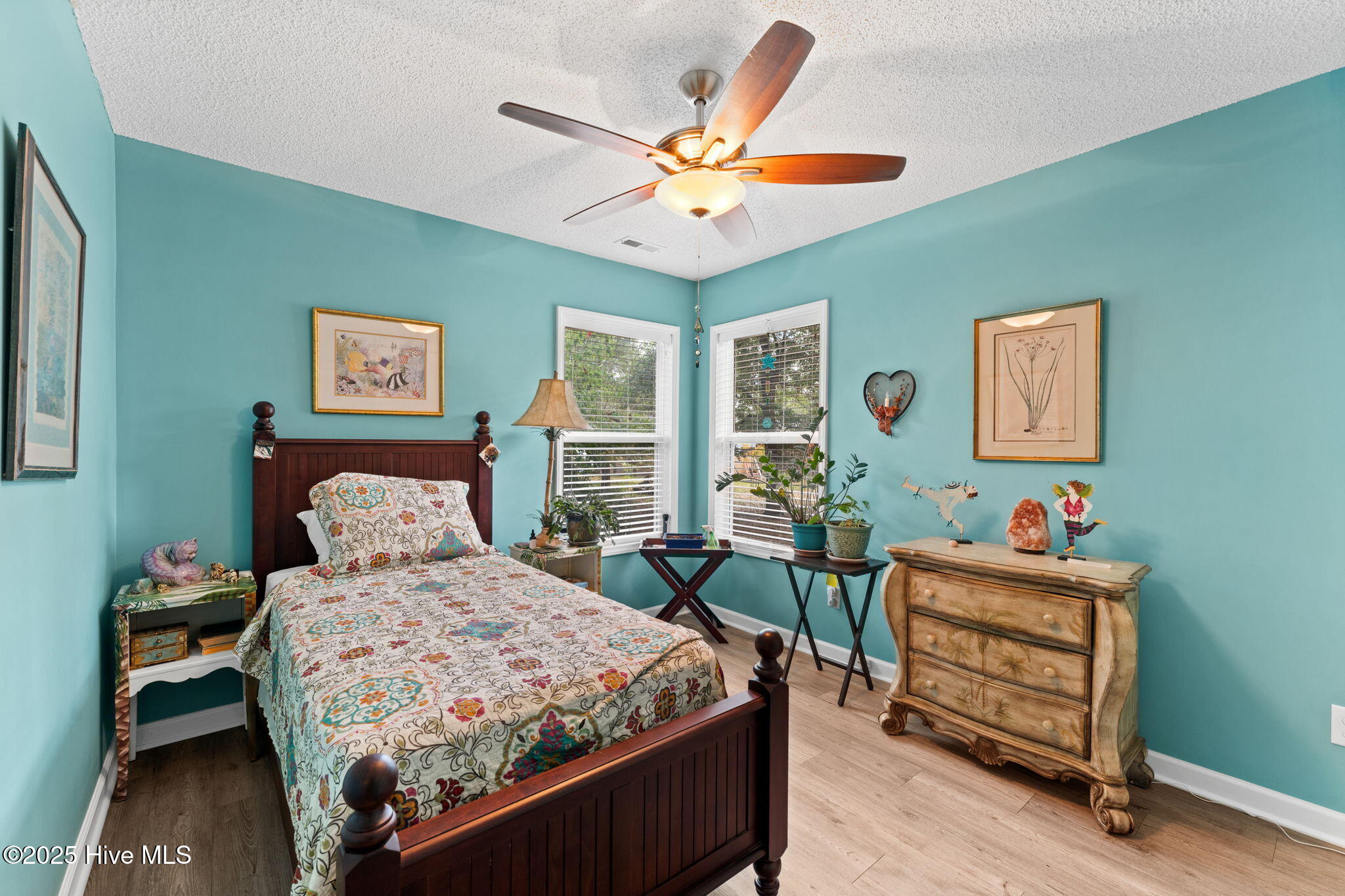 100531343 | Photo 21