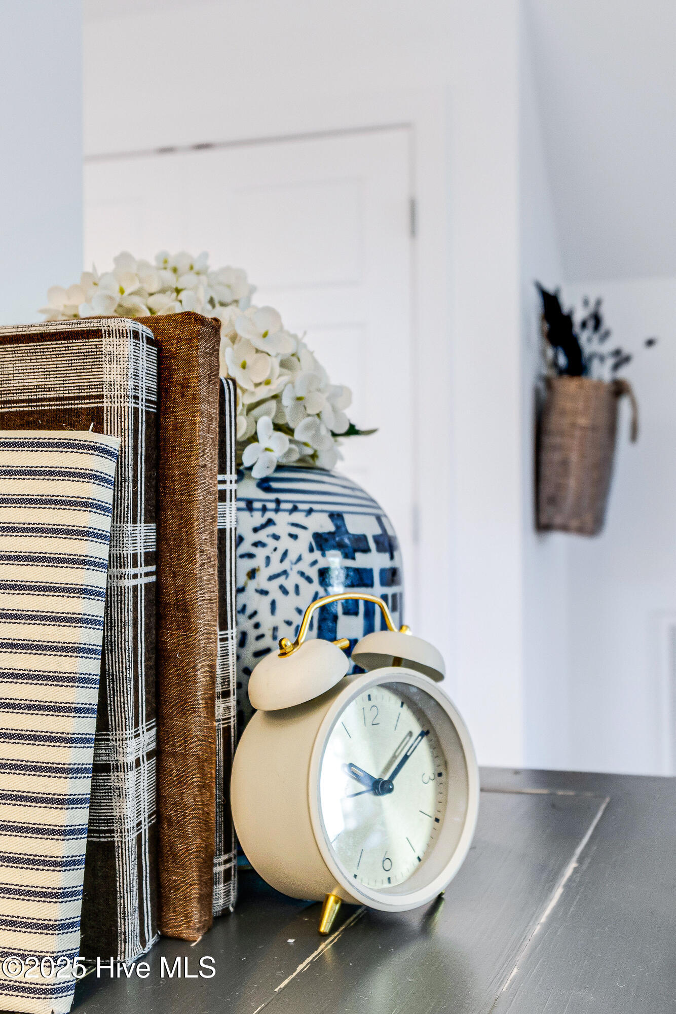 100542174 | Photo 36