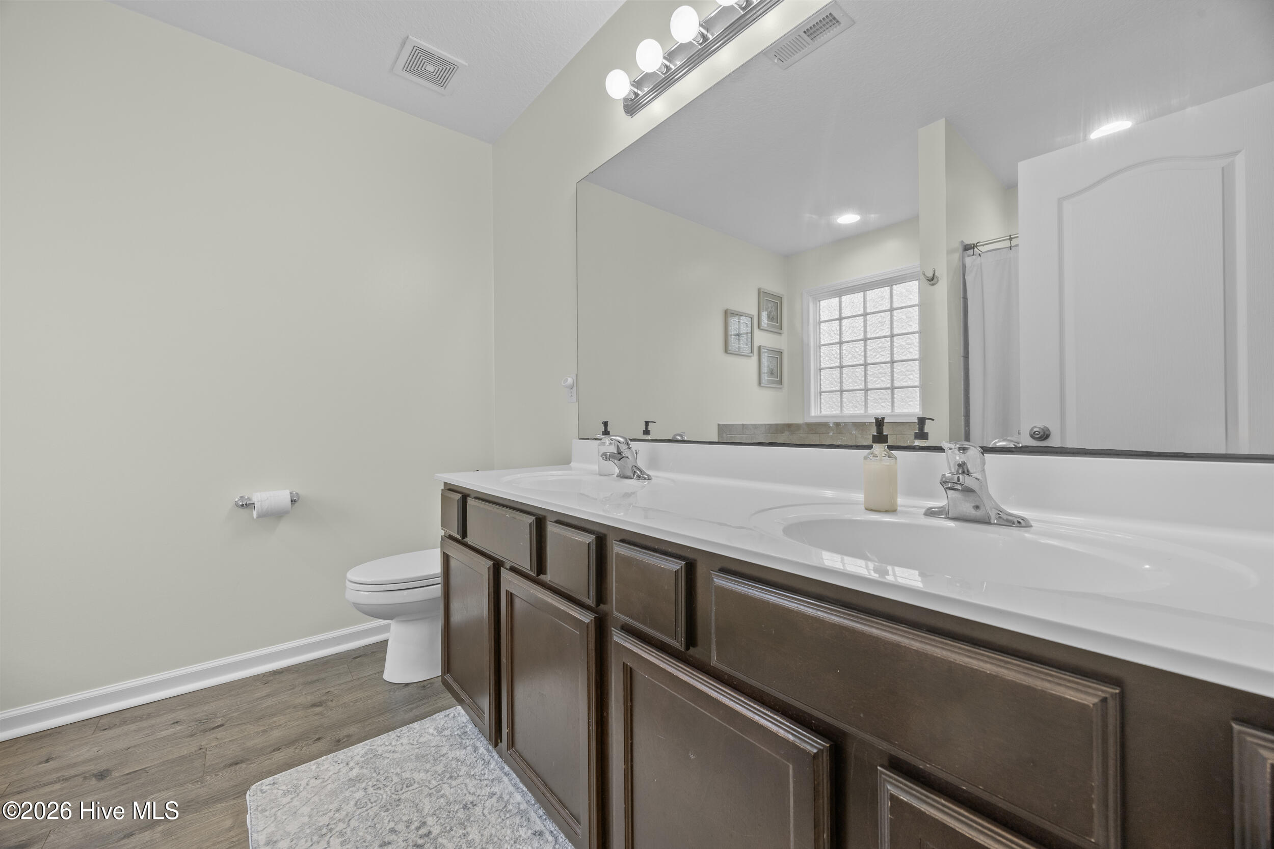 100560152 | Photo 21