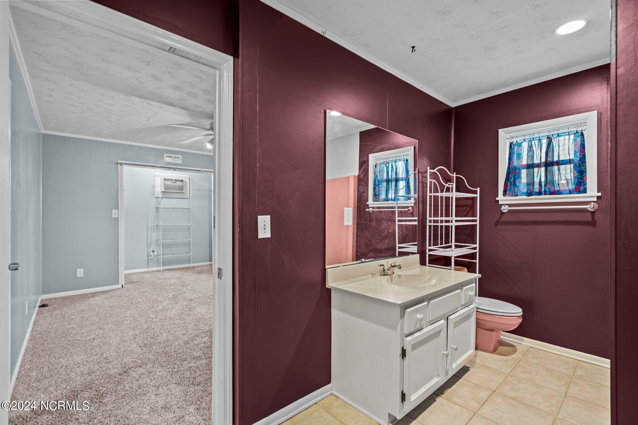 100546167 | Photo 27