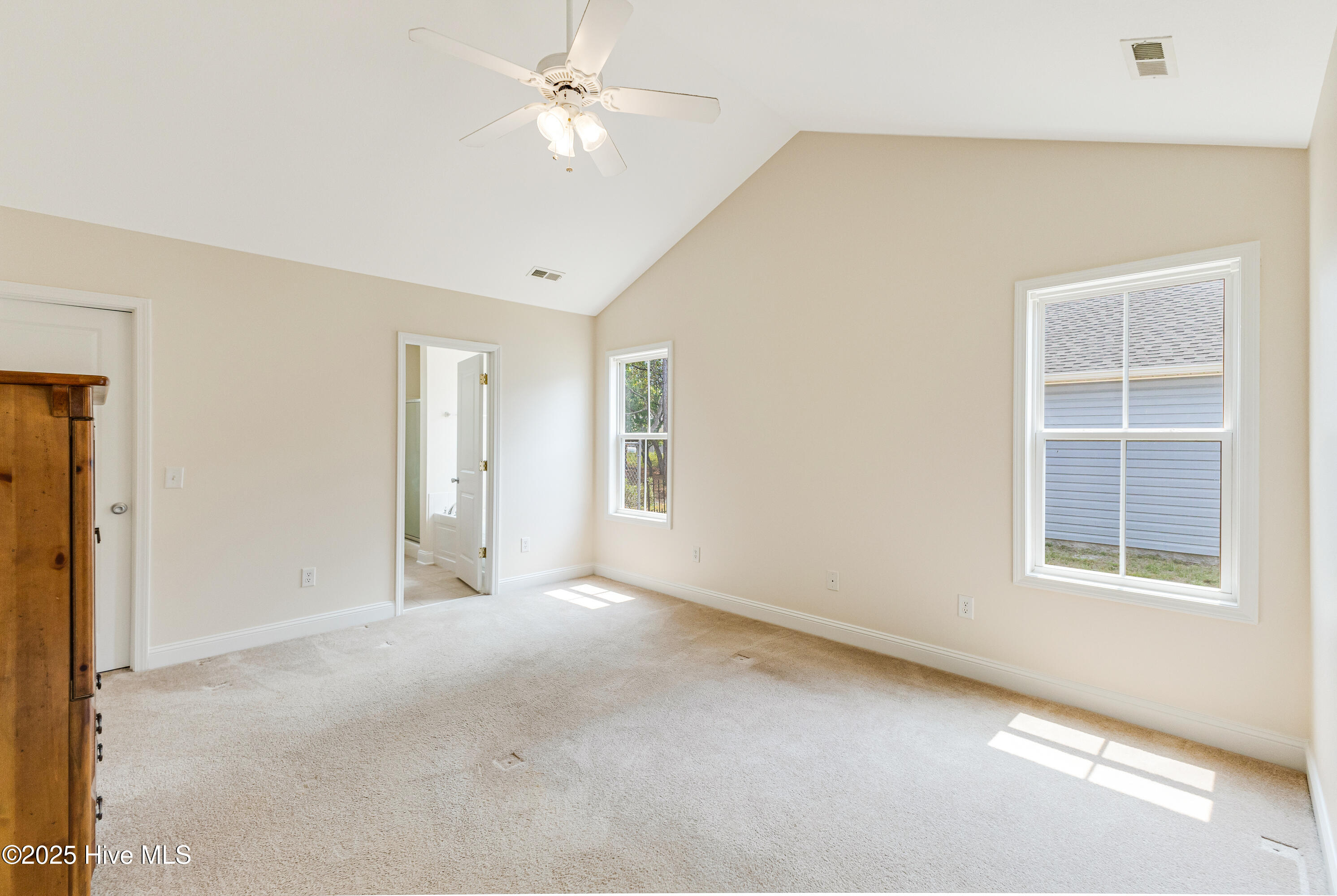 100505553 | Photo 21