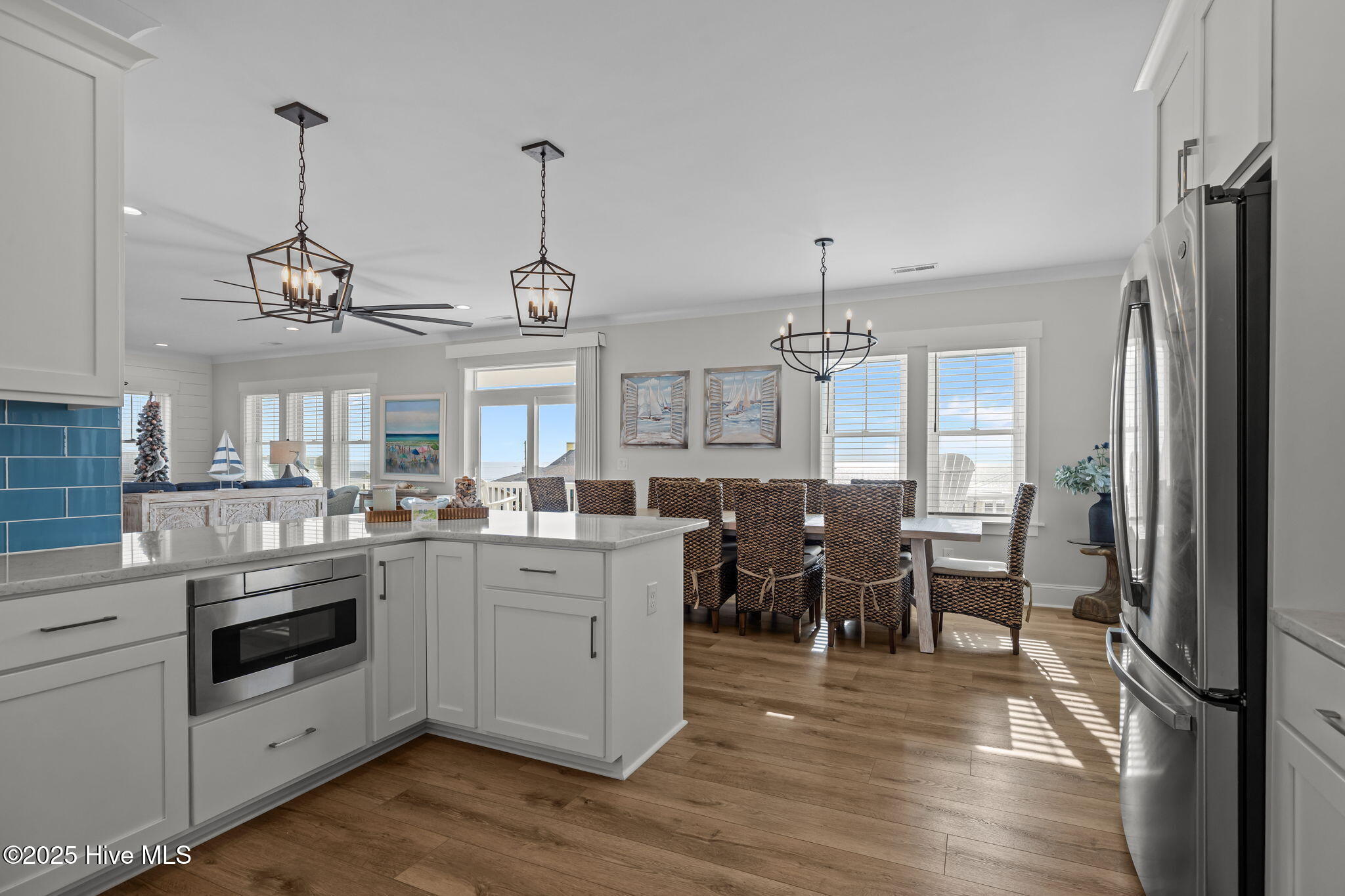 100544208 | Photo 14