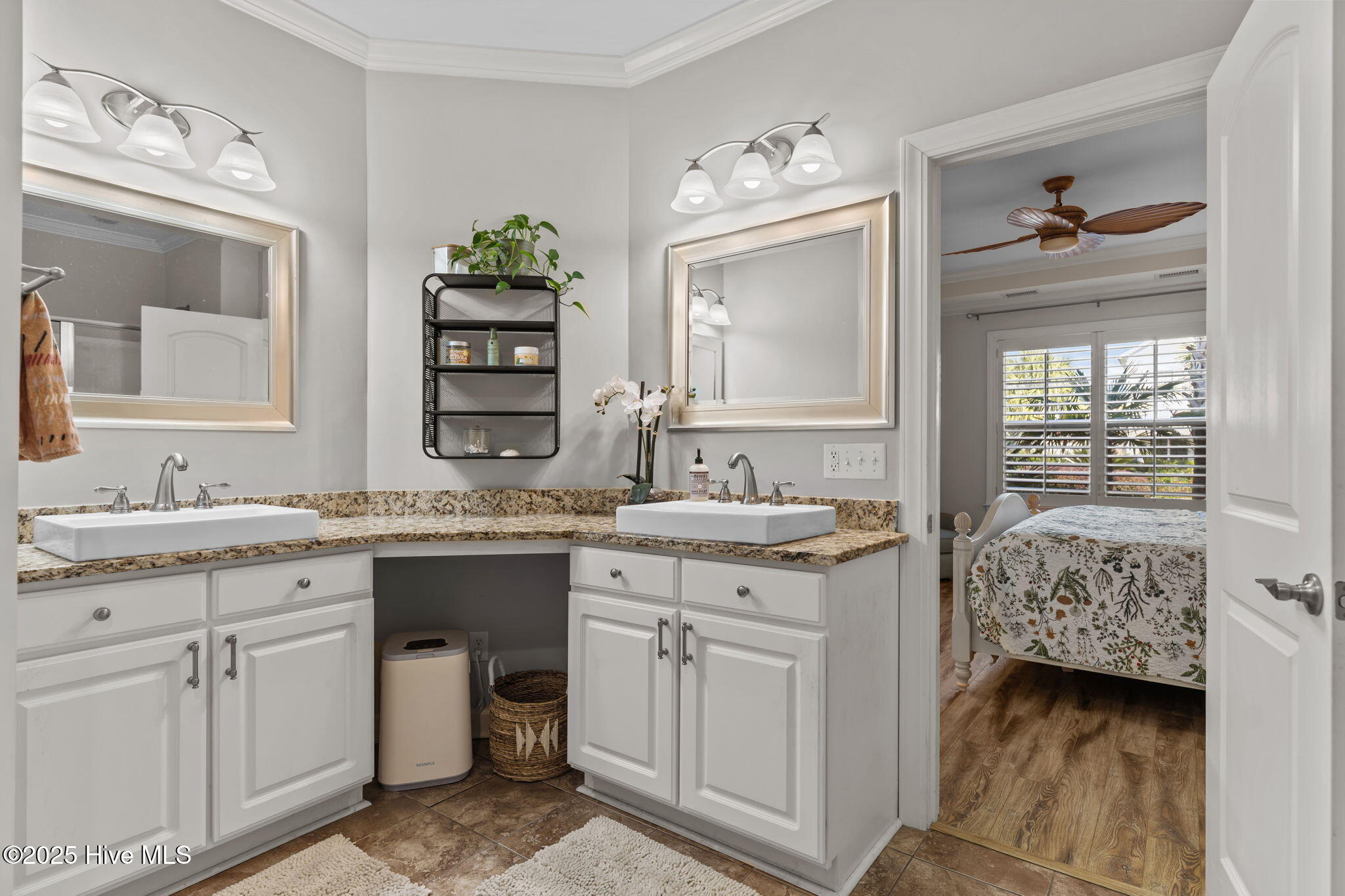 100540381 | Photo 17