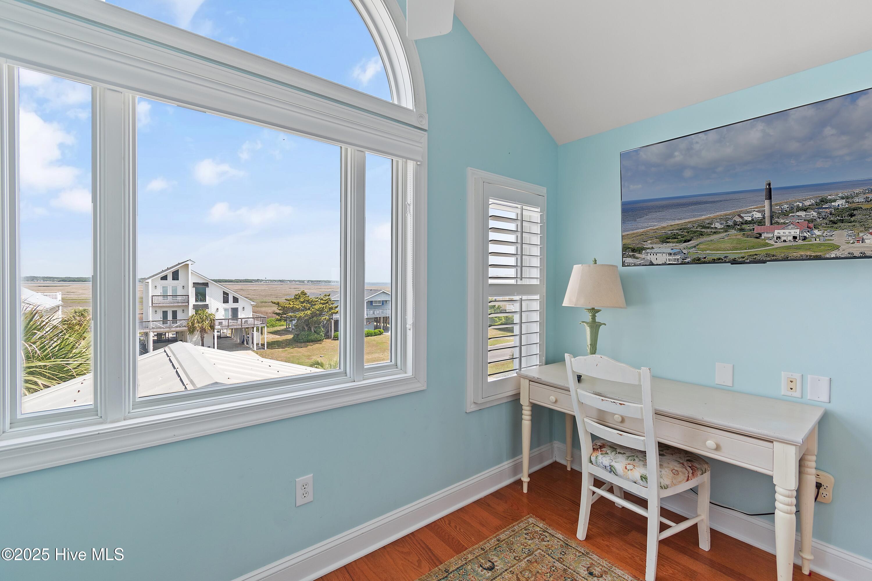 100504065 | Photo 59