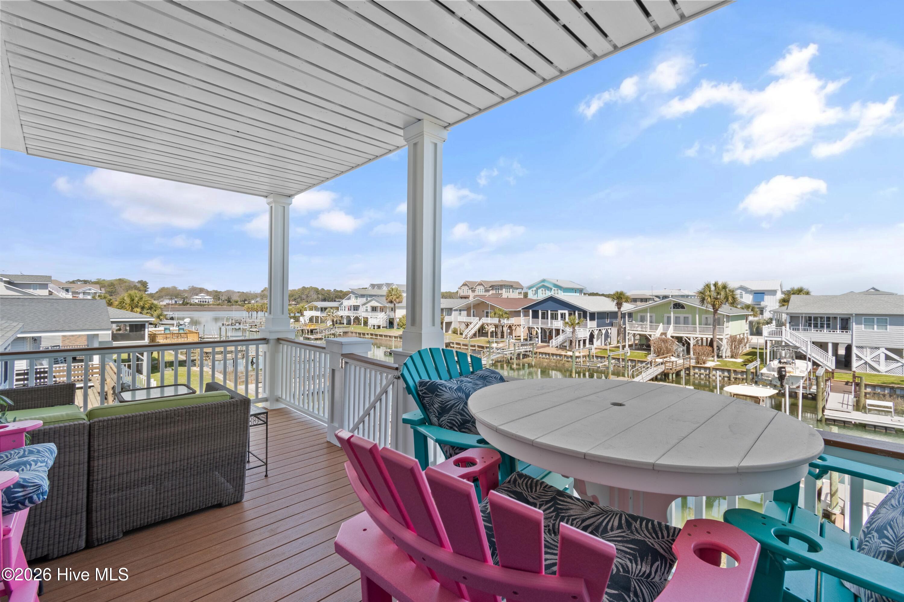 100562772 | Photo 75