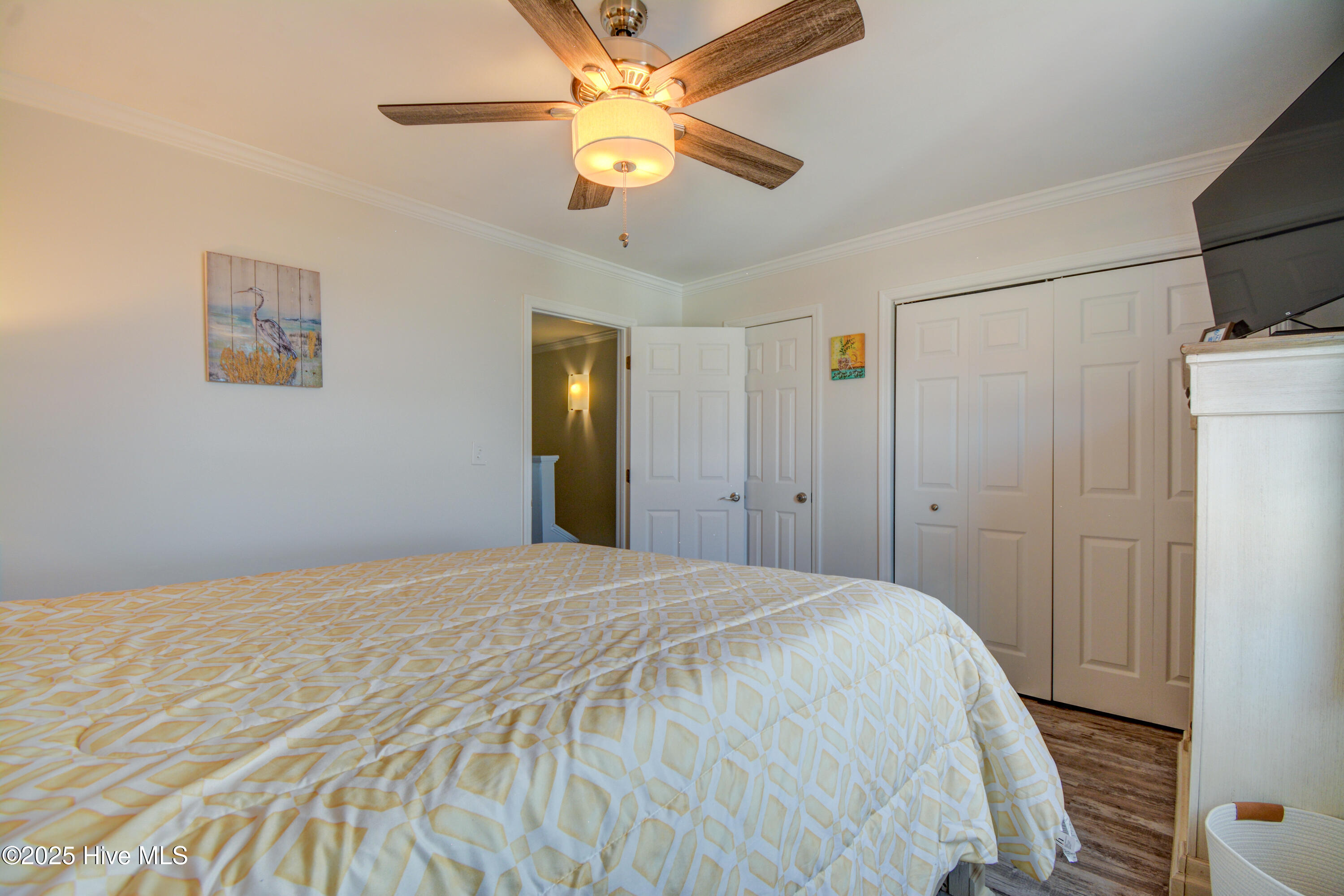 100507643 | Photo 18