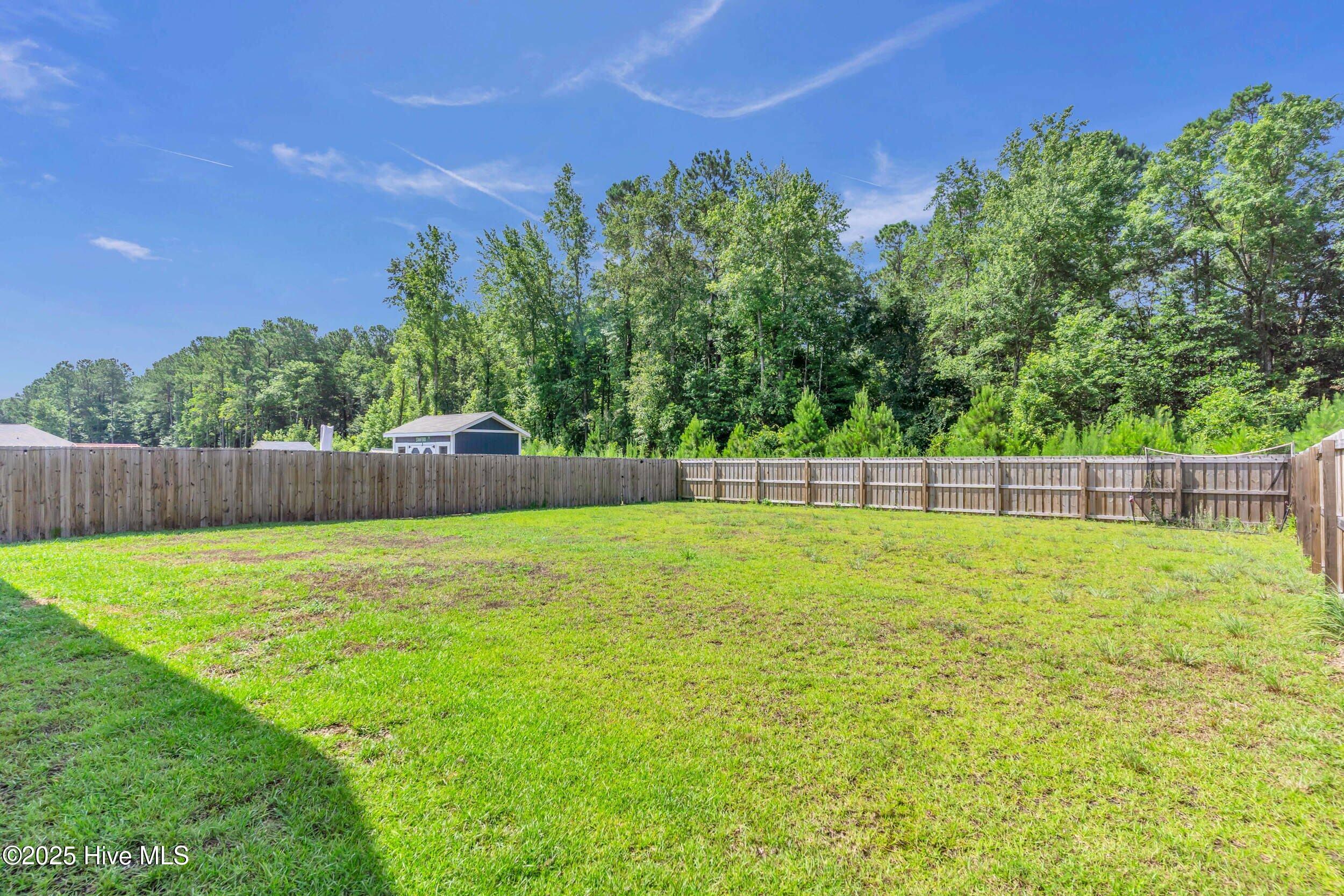 100518260 | Photo 38