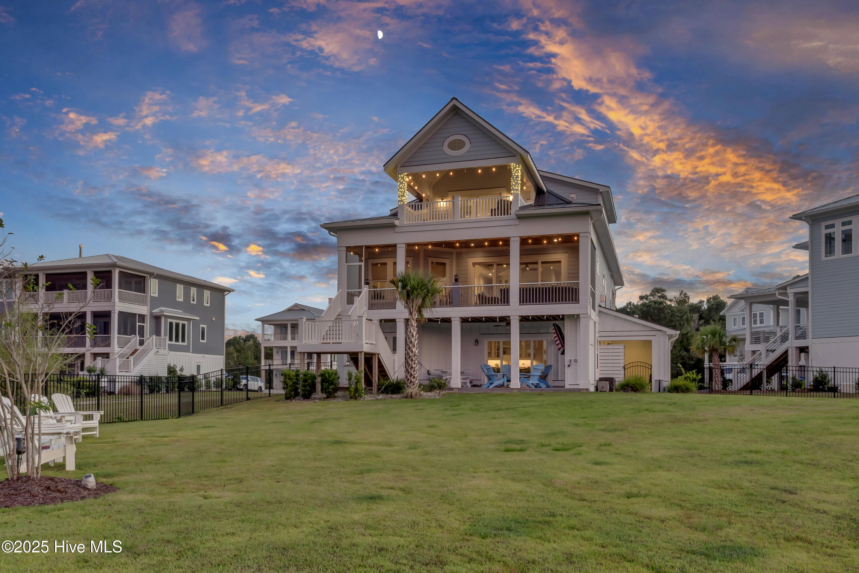 100534317 | Photo 60