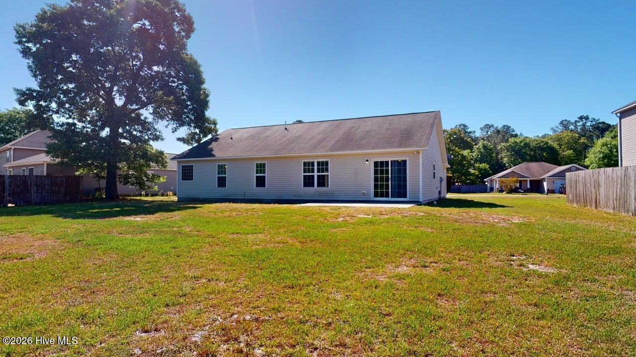 100569365 | Photo 28