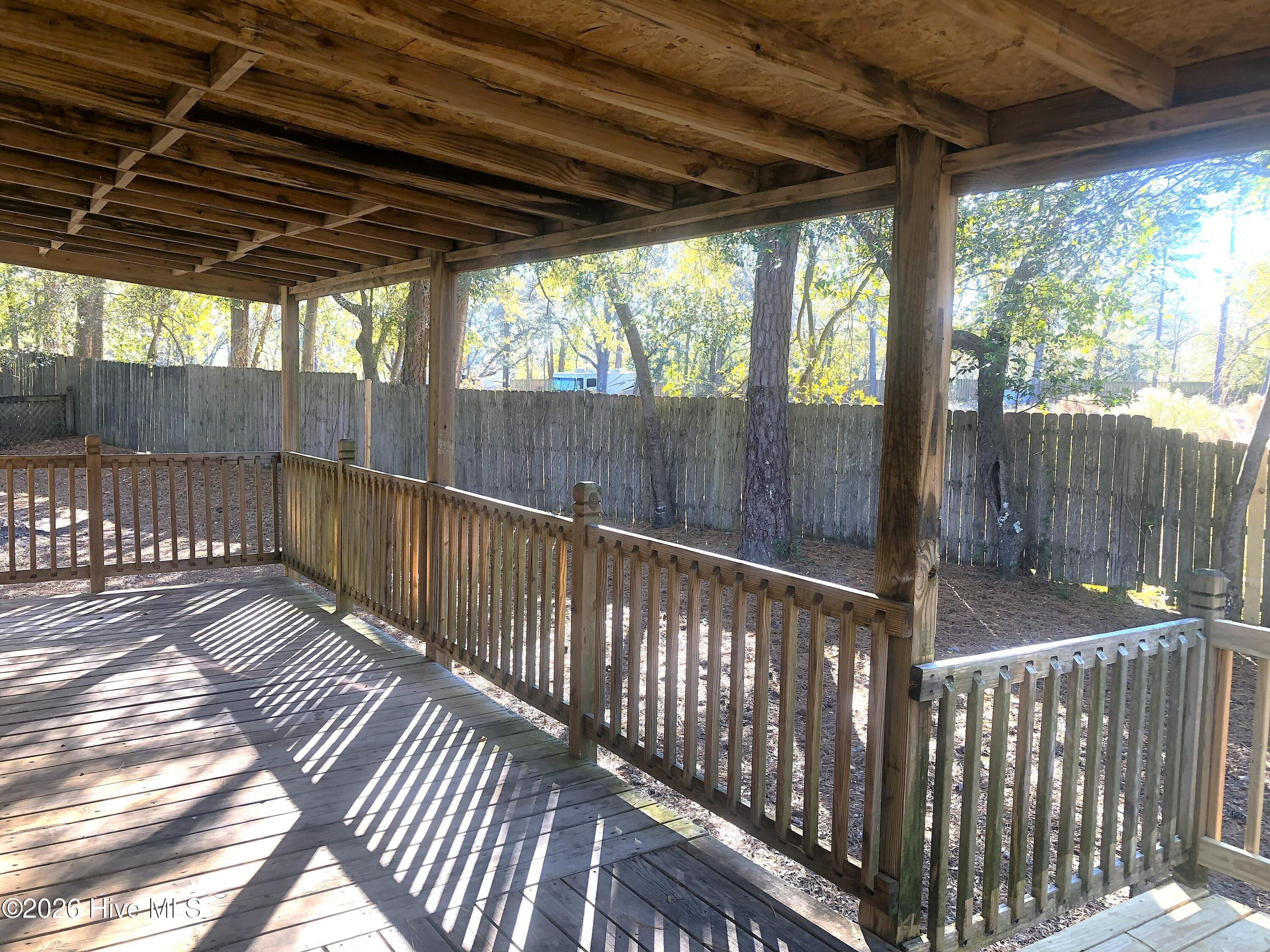 100549339 | Photo 32