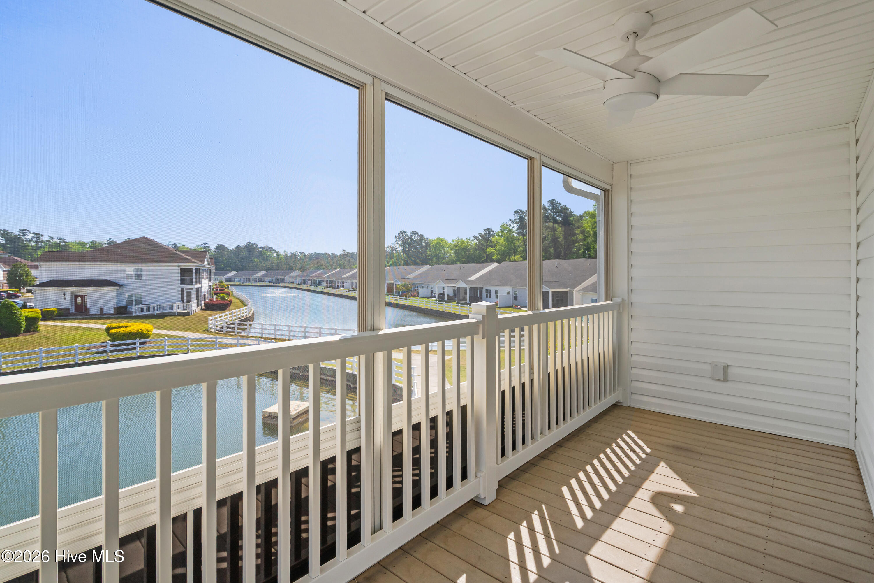 100567546 | Photo 55