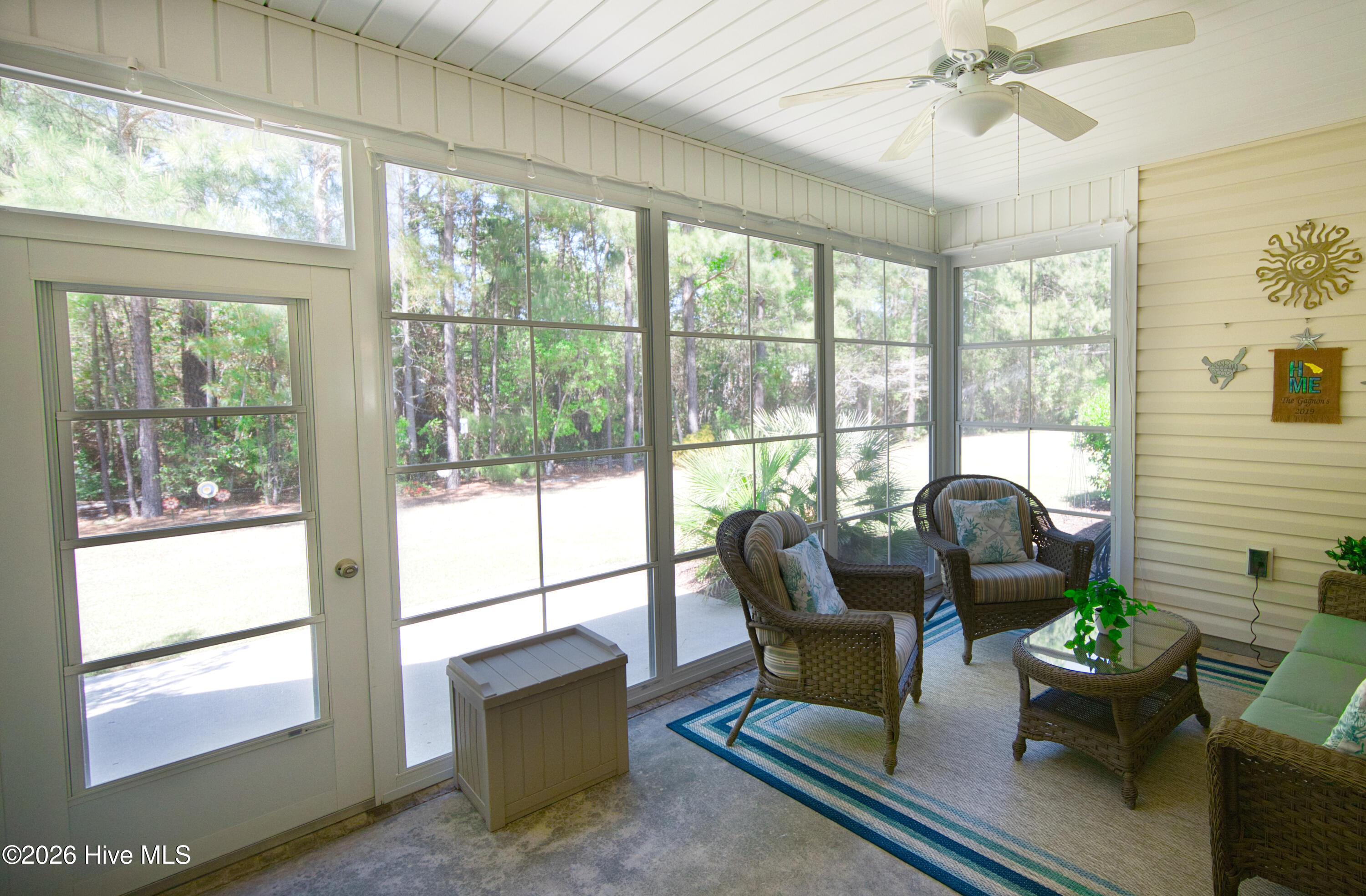 100567363 | Photo 39