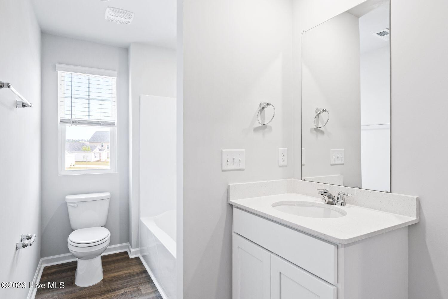 100533204 | Photo 22