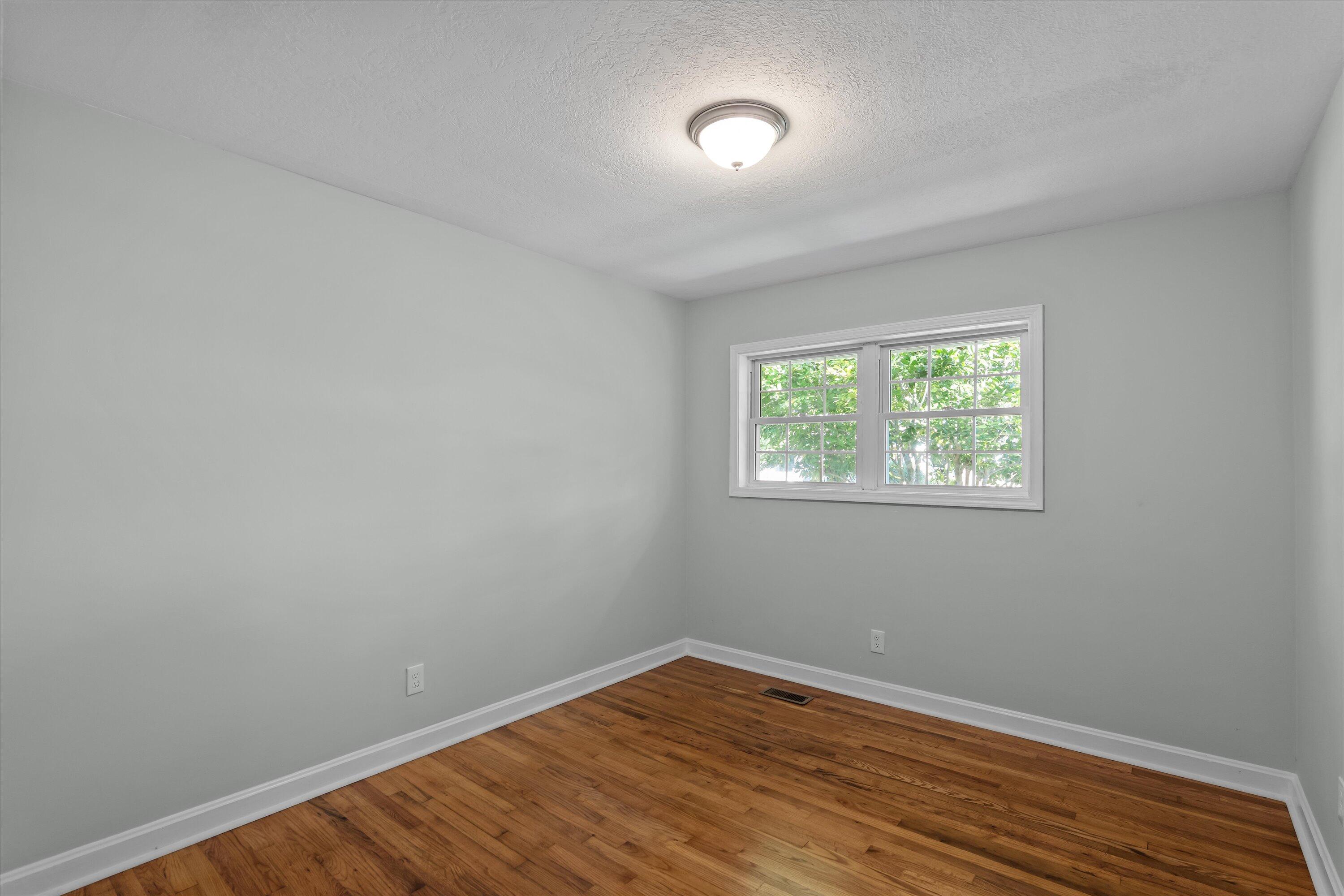 34-P1047540