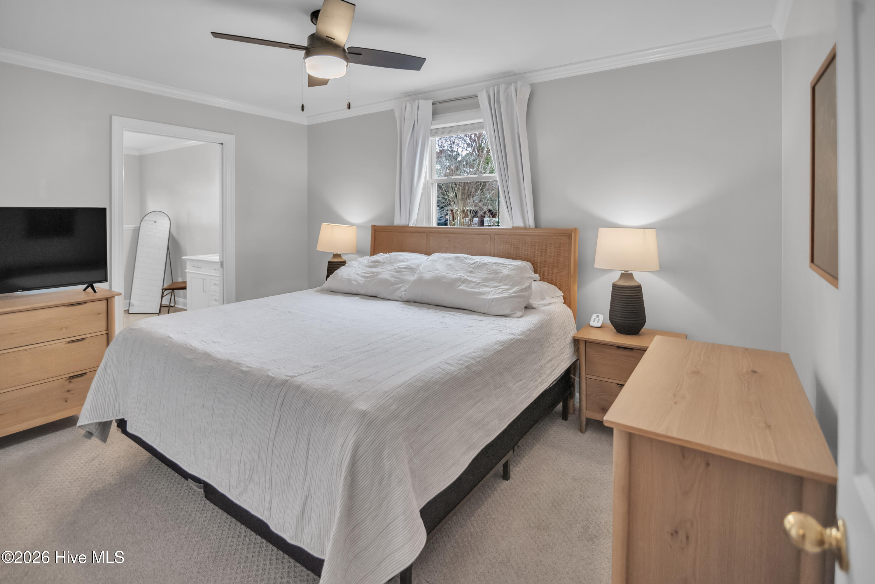 100547879 | Photo 14