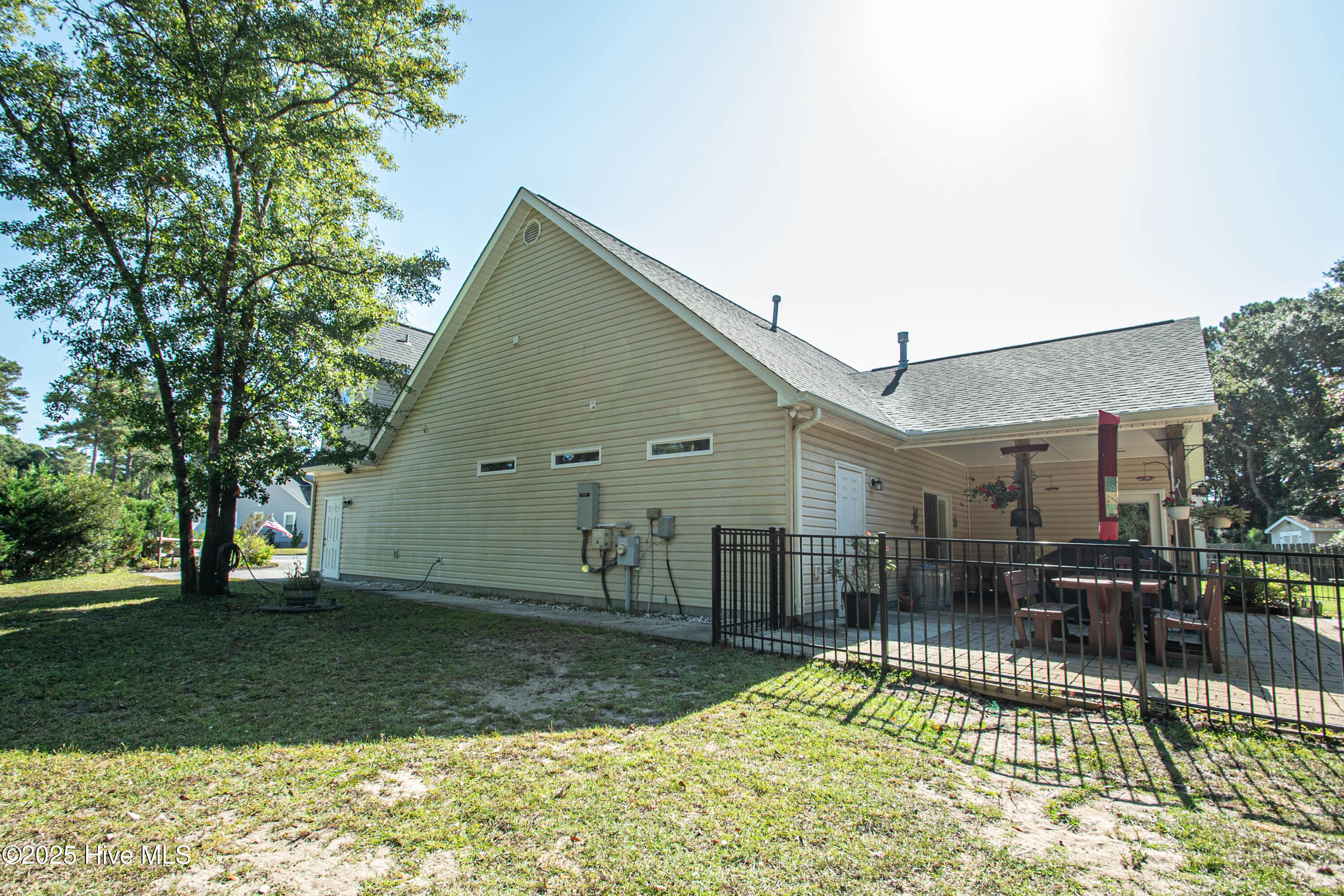 100544337 | Photo 10