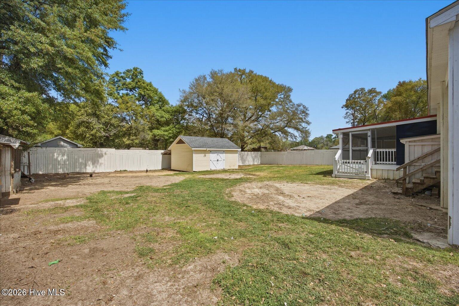 100565054 | Photo 37