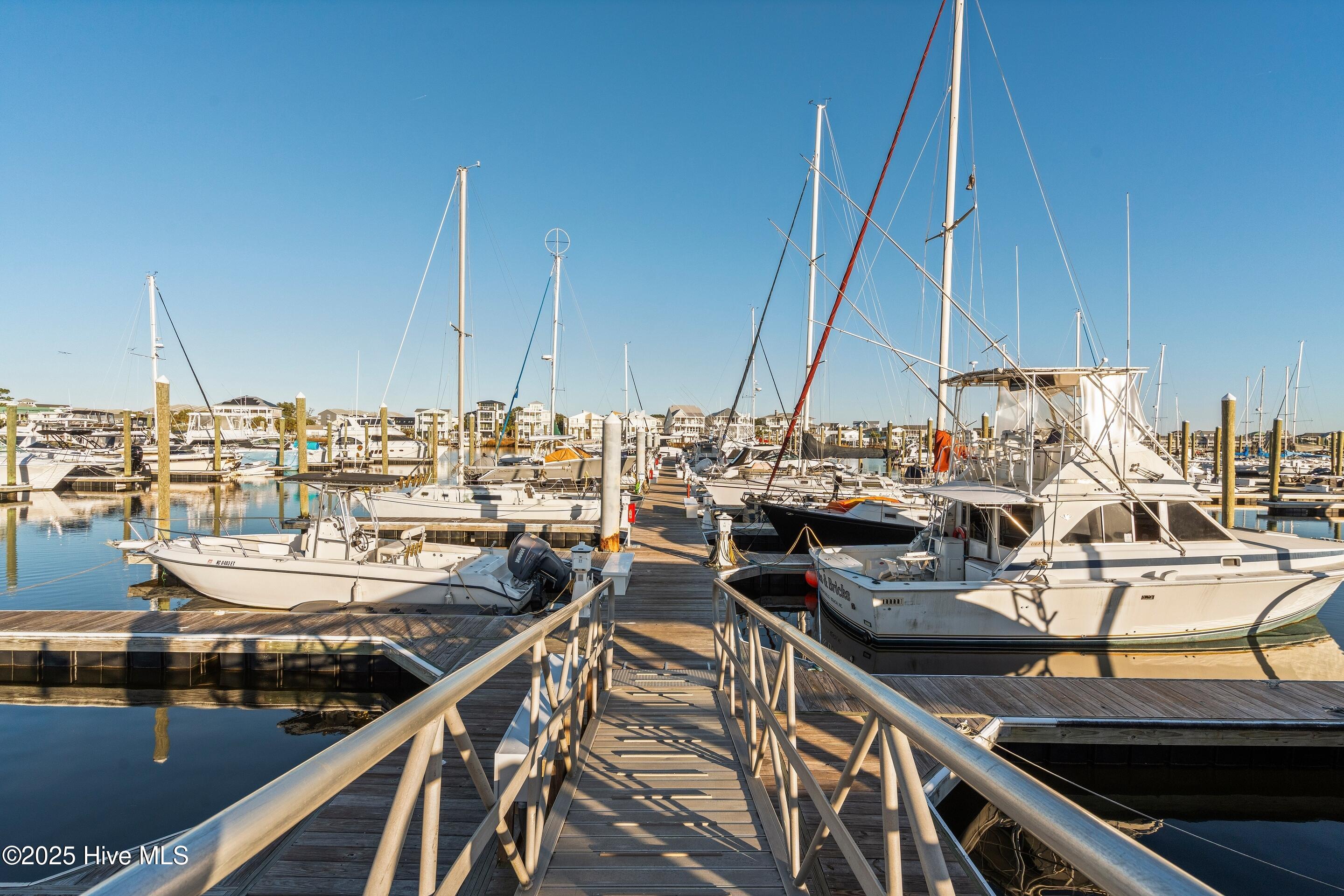 100545192 | Photo 54