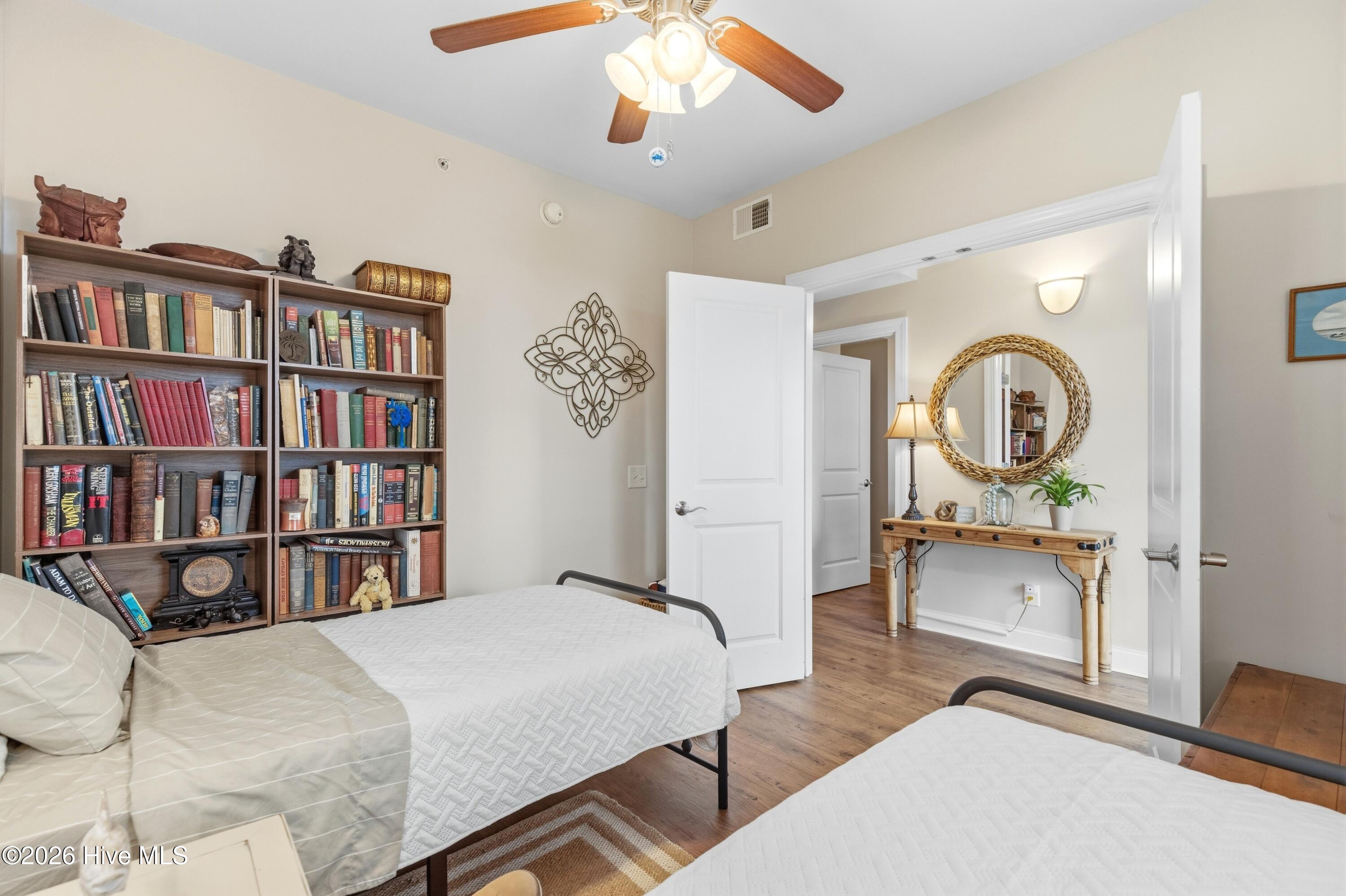 100556734 | Photo 28