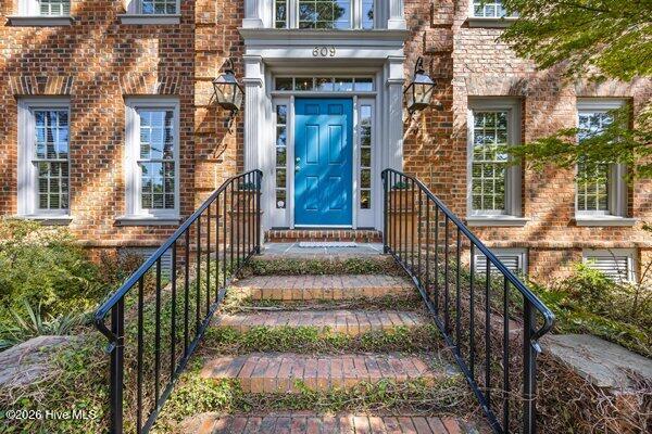 100554462 | Photo 63